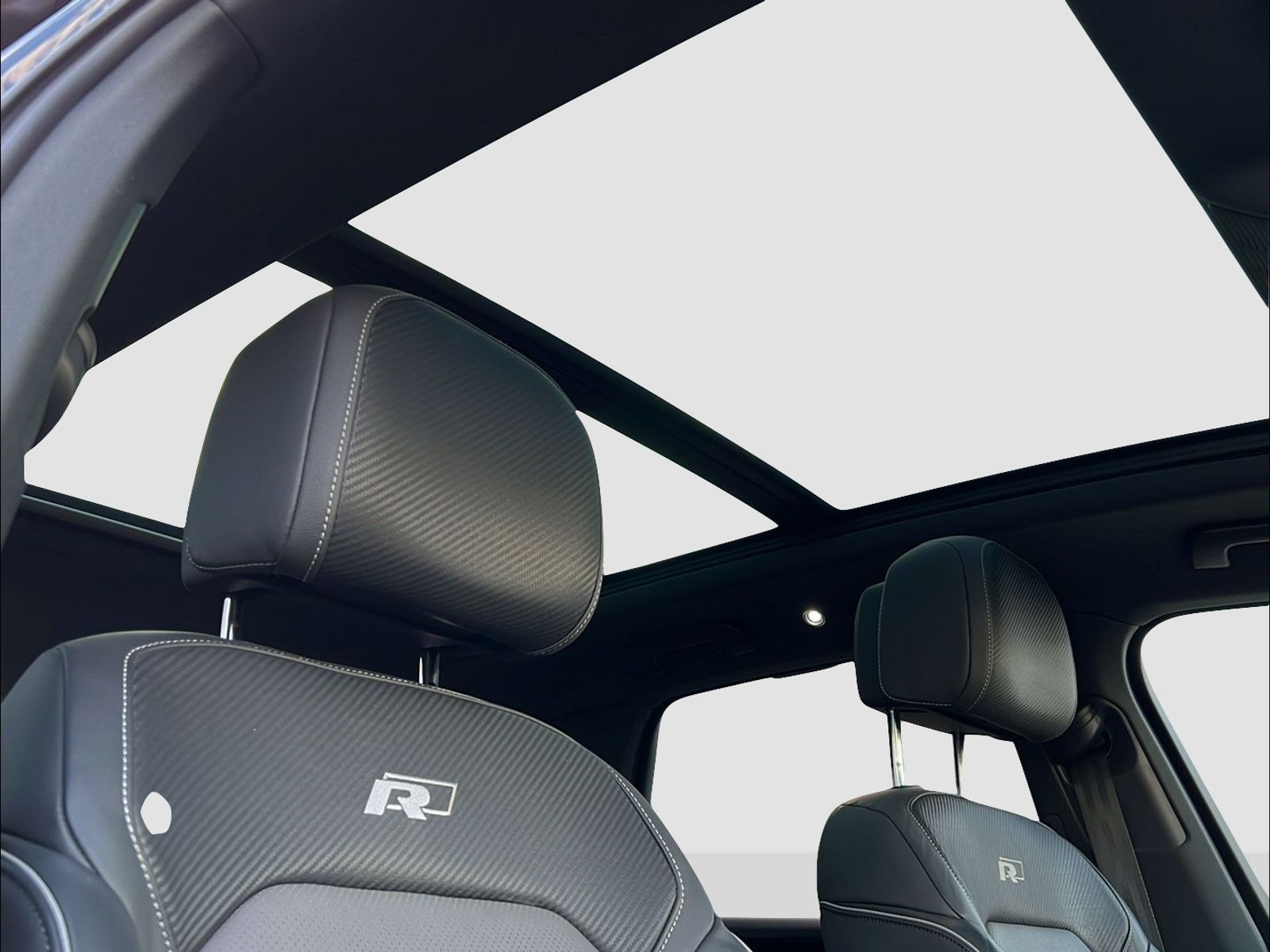 VW 3.0 V6 TDI 286 Atmosphere-image-10