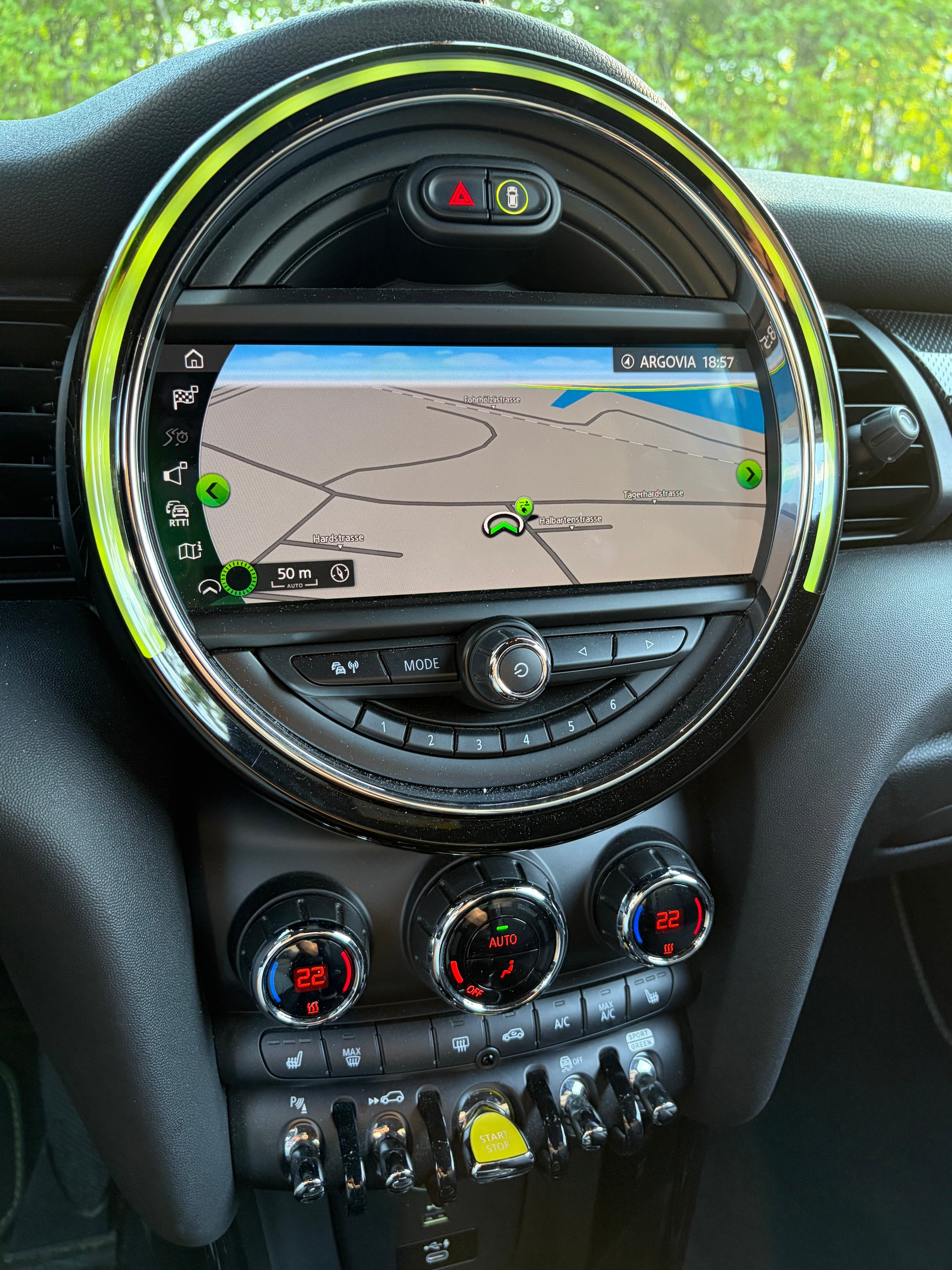 MINI SE-image-4