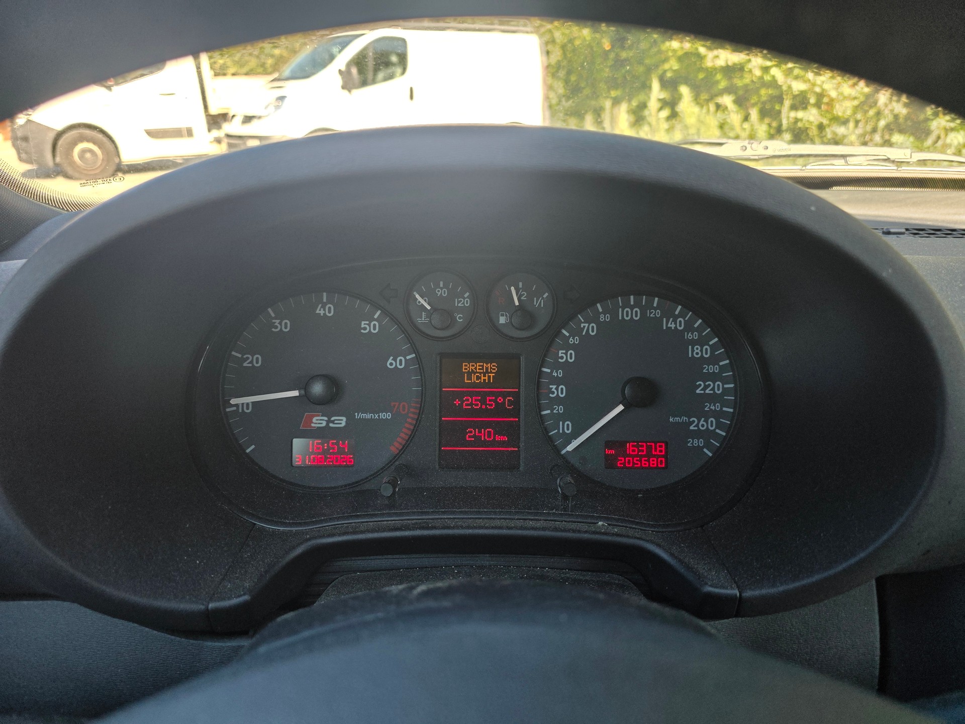 AUDI S3 quattro-image-15