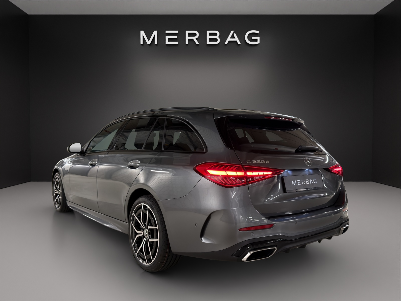 MERCEDES-BENZ C 220 d T 4 Matic-image-3
