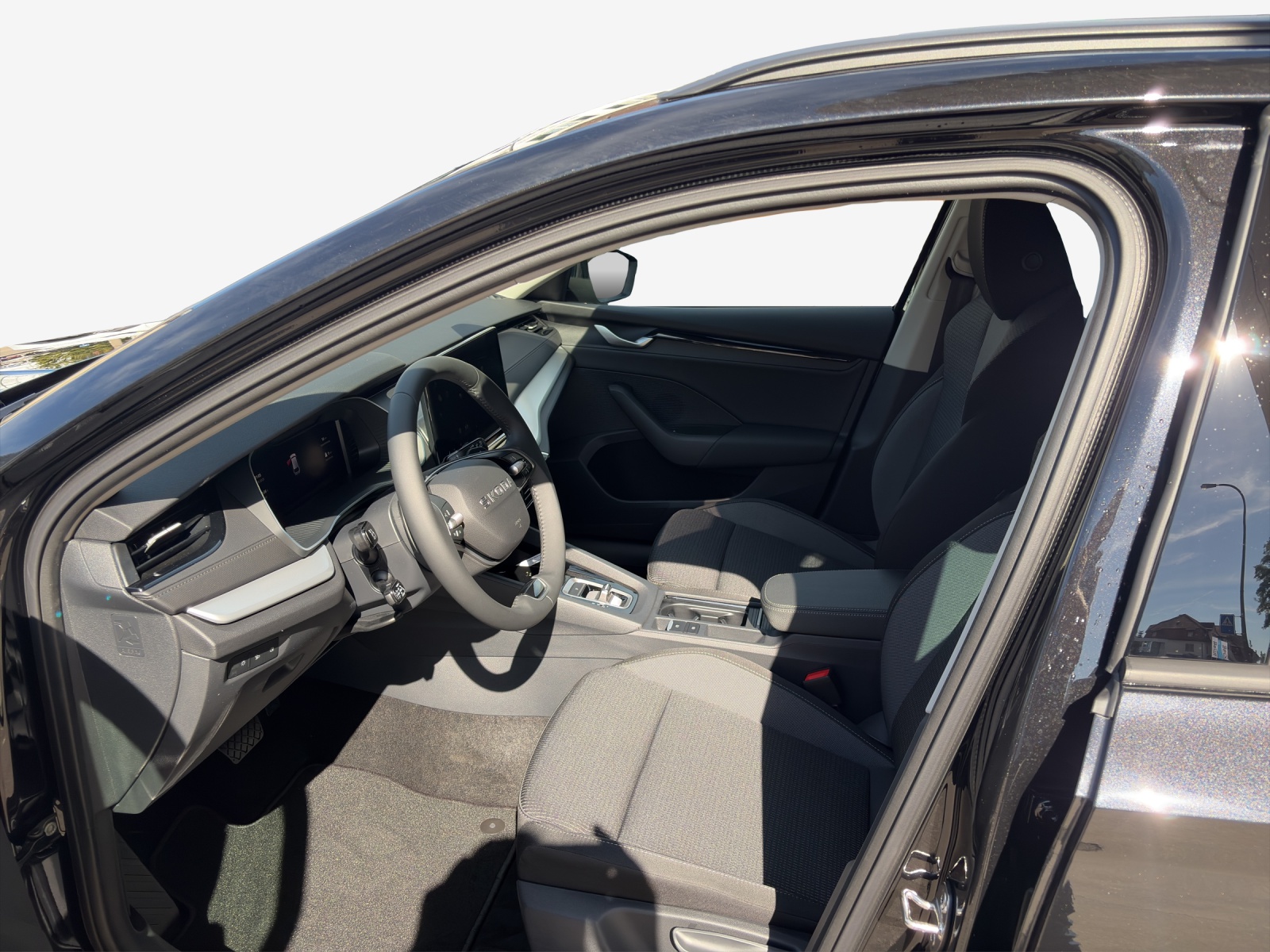 SKODA Octavia Combi 2.0 TDI DSG Selection-image-7