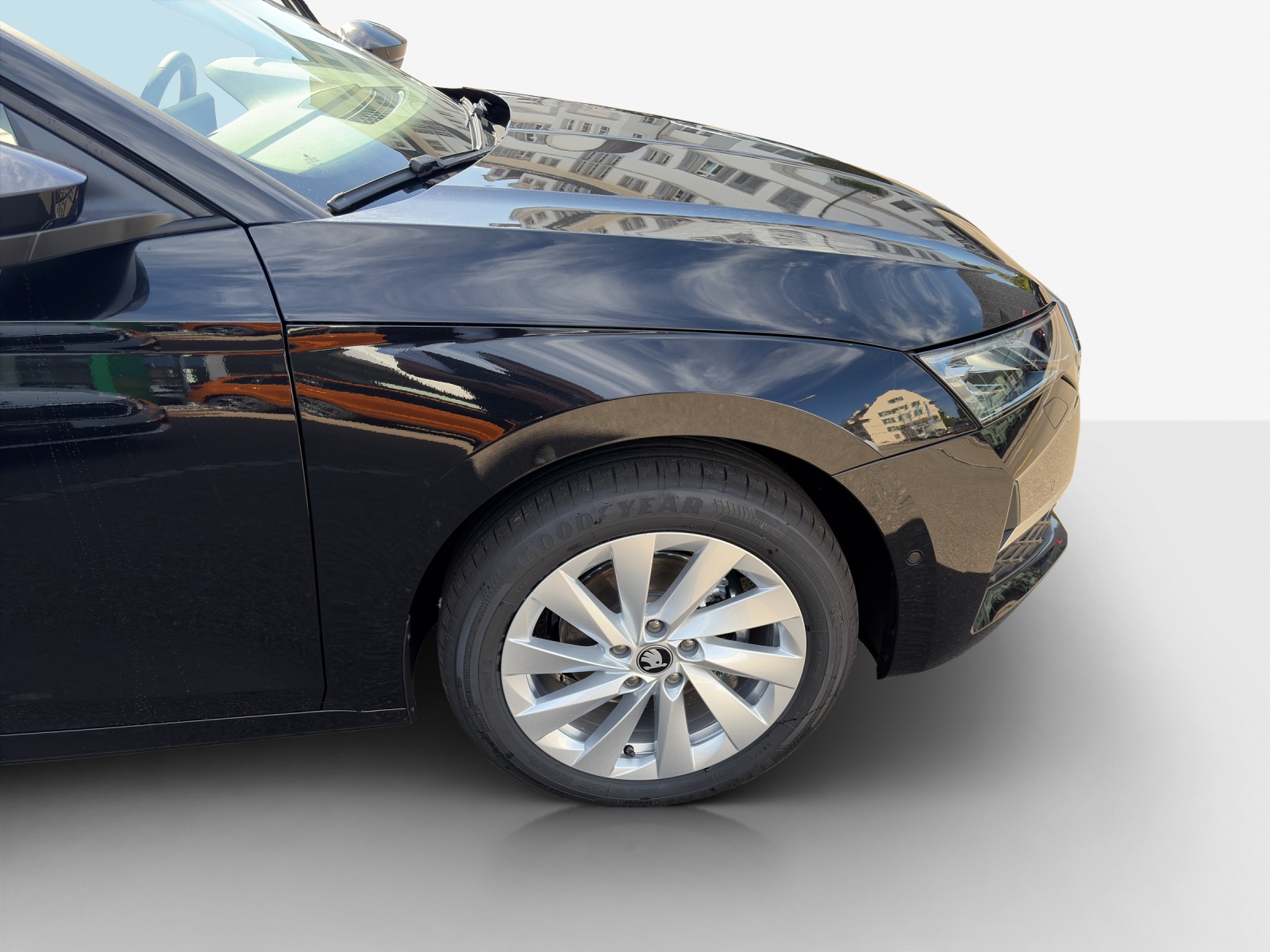 SKODA Octavia Combi 2.0 TDI DSG Selection-image-14