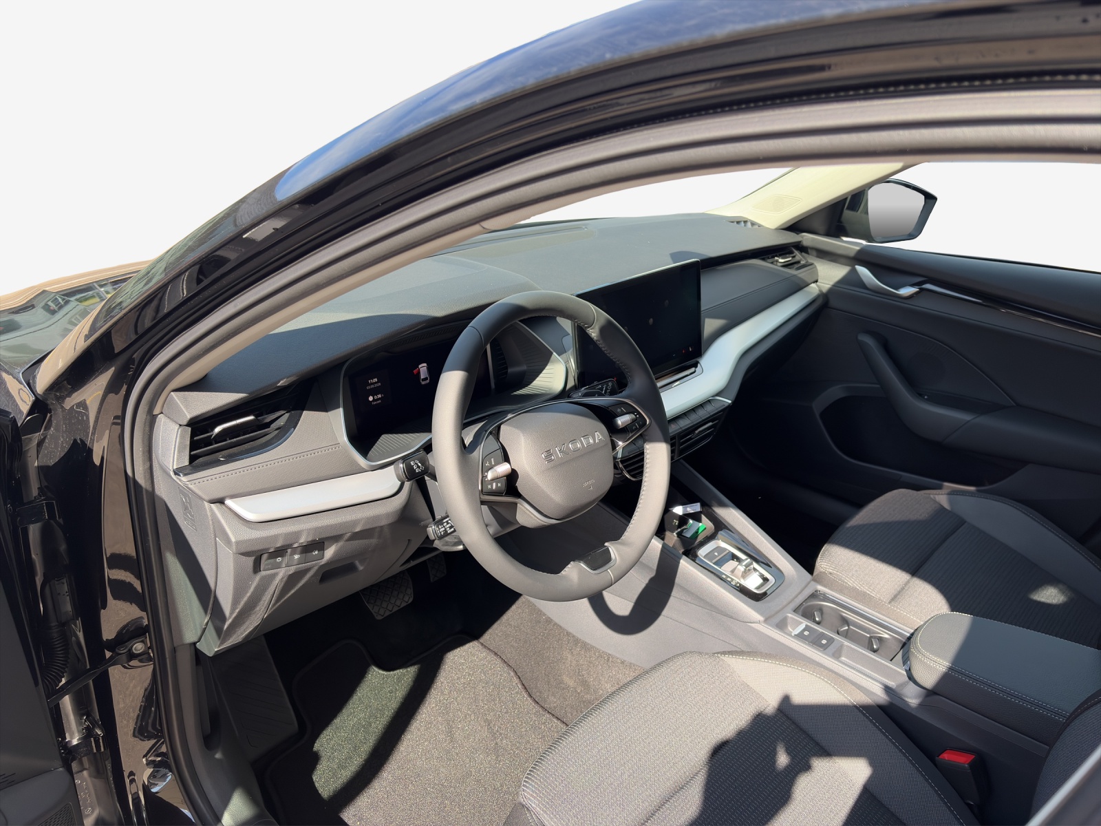 SKODA Octavia Combi 2.0 TDI DSG Selection-image-9