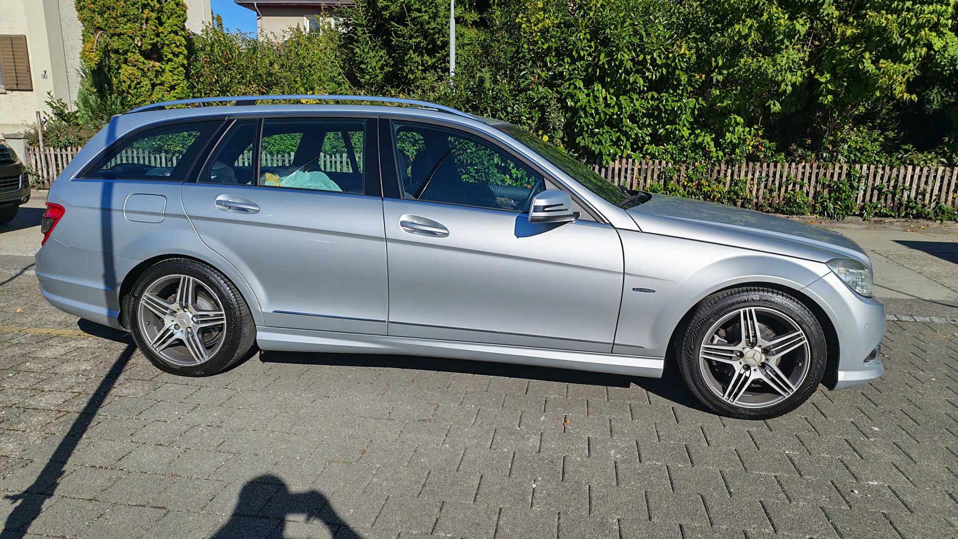 MERCEDES-BENZ C 180 CGI BlueEfficiency Avantgarde Automatic-image-1