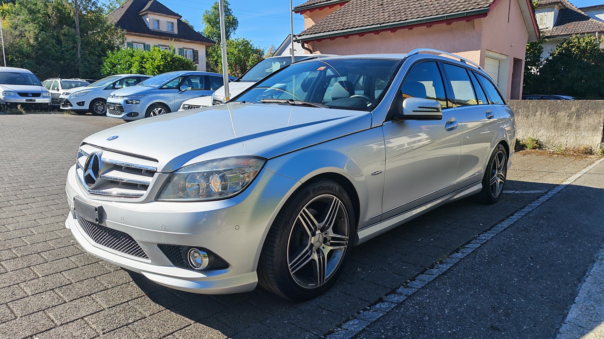 MERCEDES-BENZ C 180 CGI BlueEfficiency Avantgarde Automatic-image-5