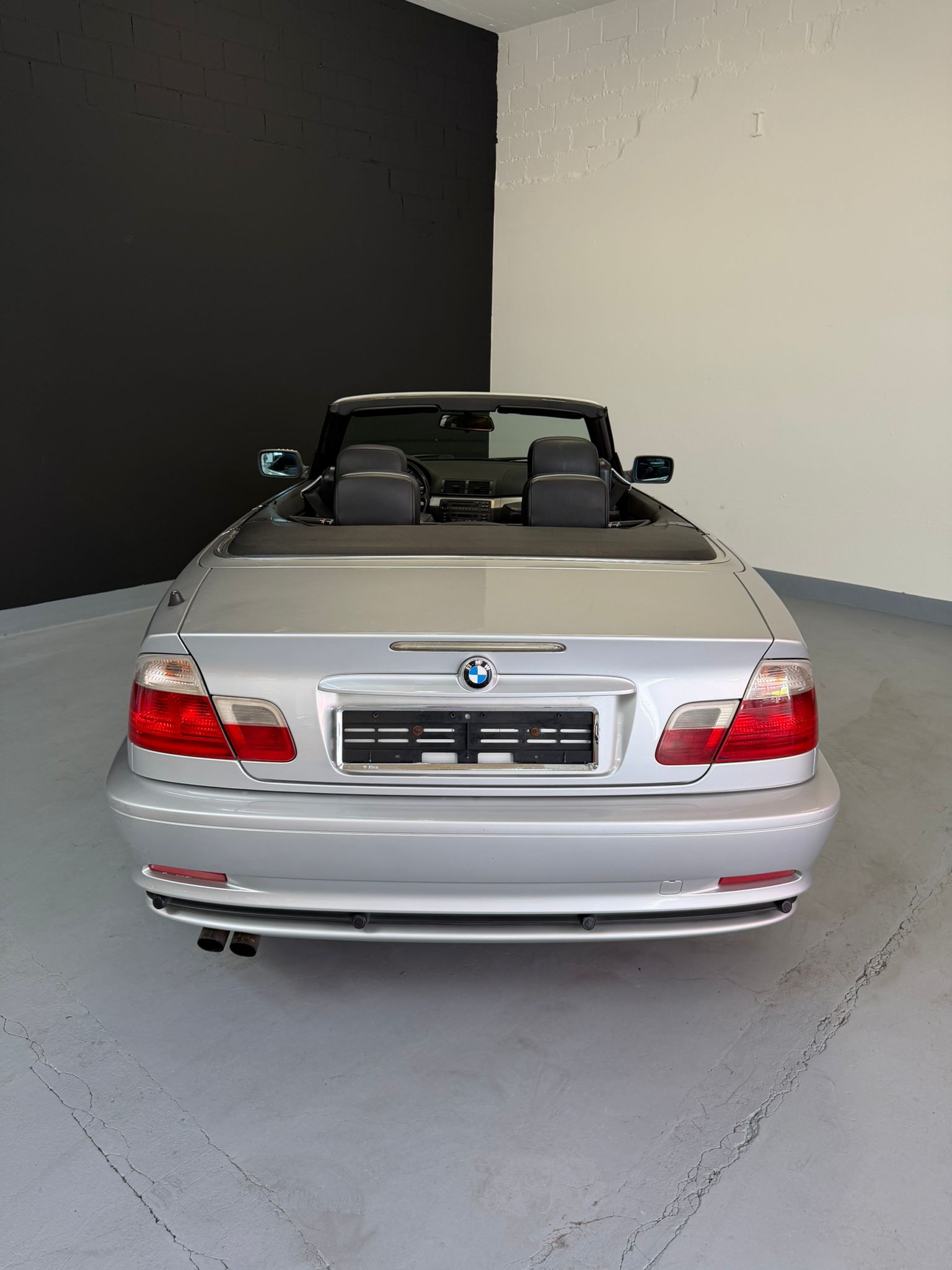 BMW 320Ci Cabriolet-image-8