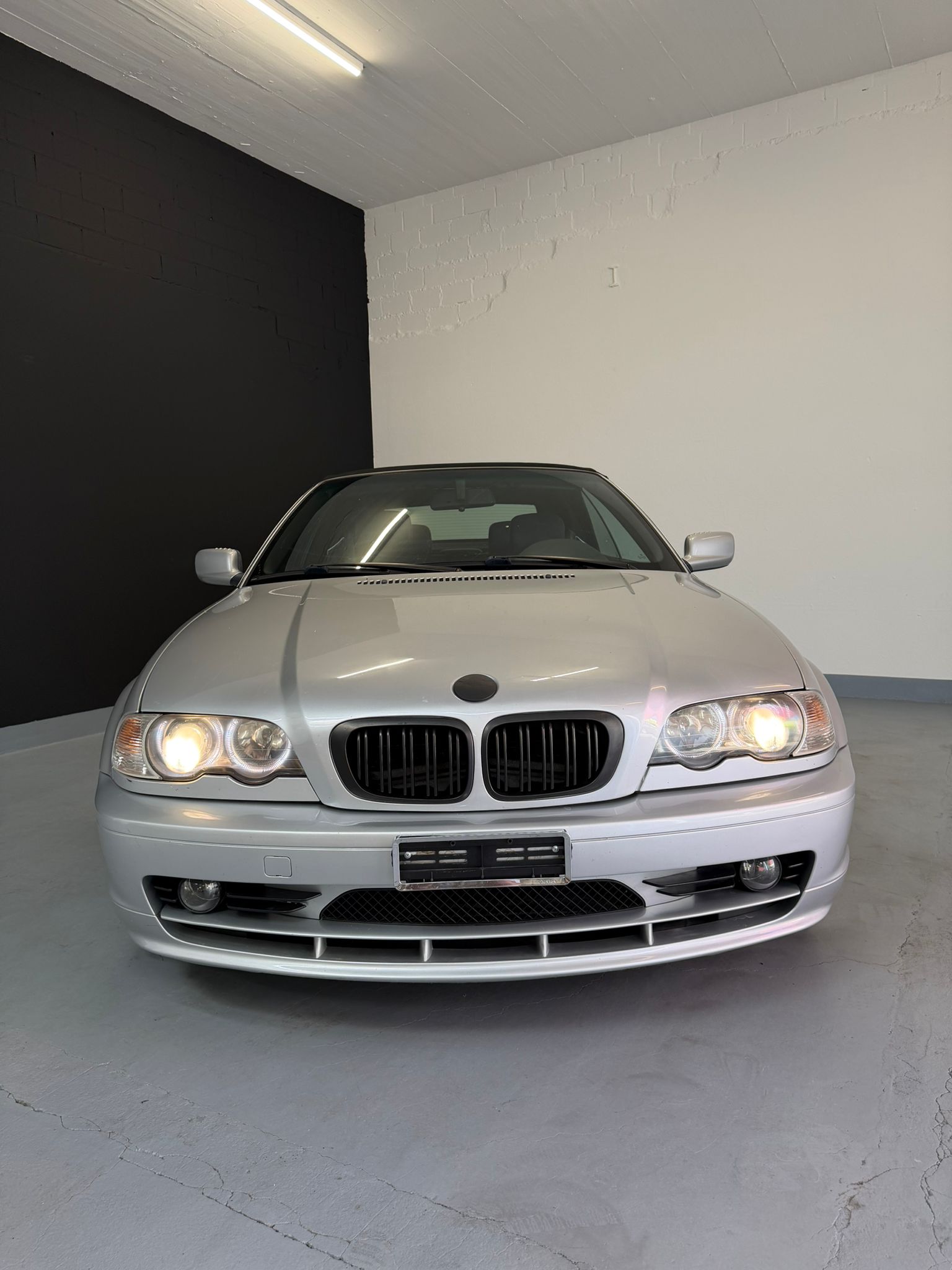 BMW 320Ci Cabriolet-image-3