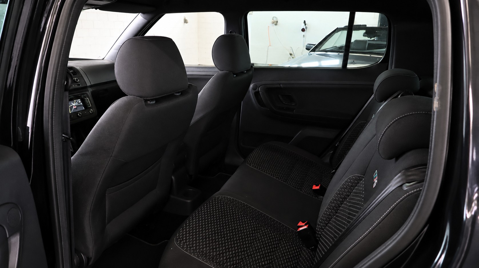 SKODA Fabia 1.4 TSI RS DSG-image-13