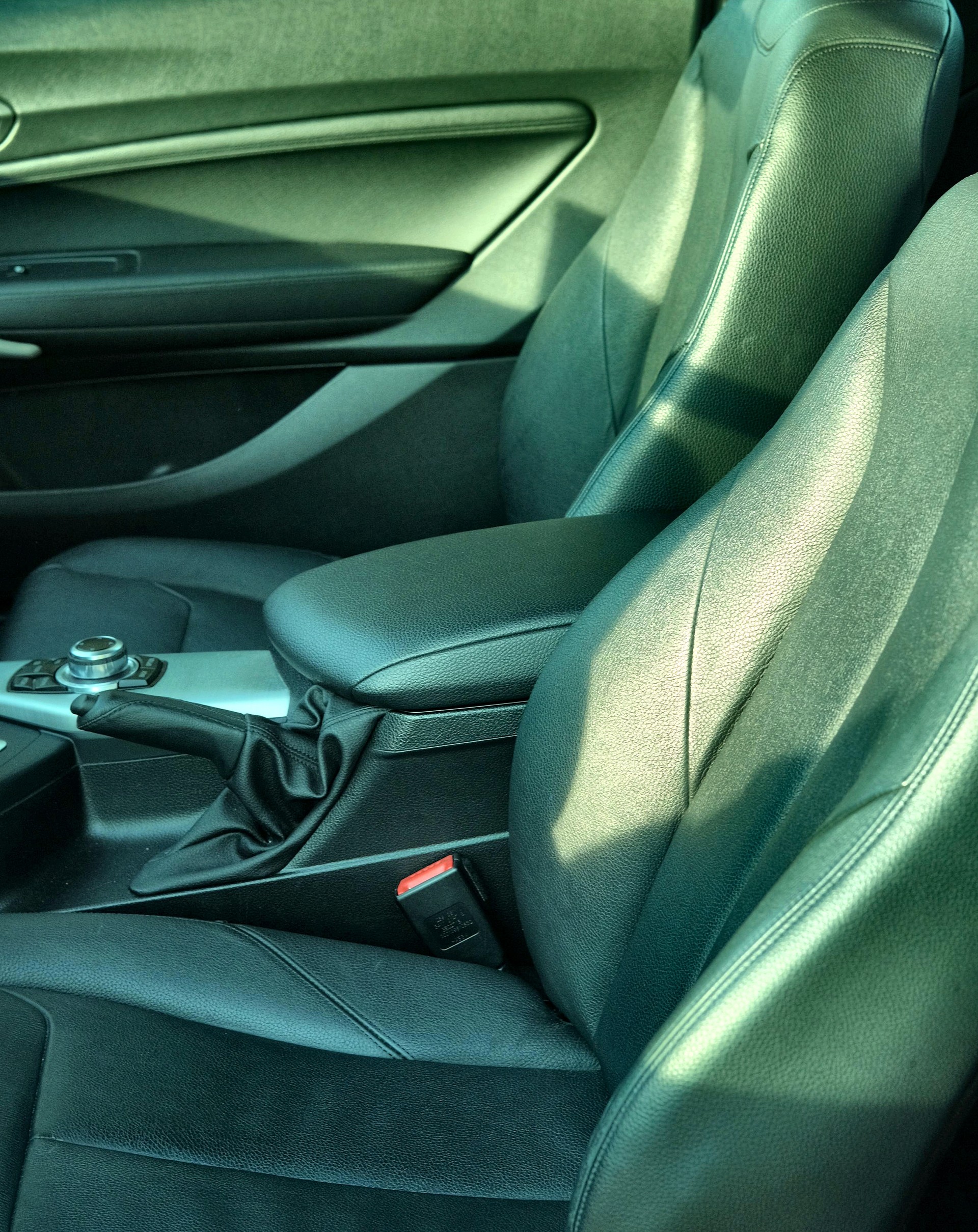 BMW 220d xDrive-image-4