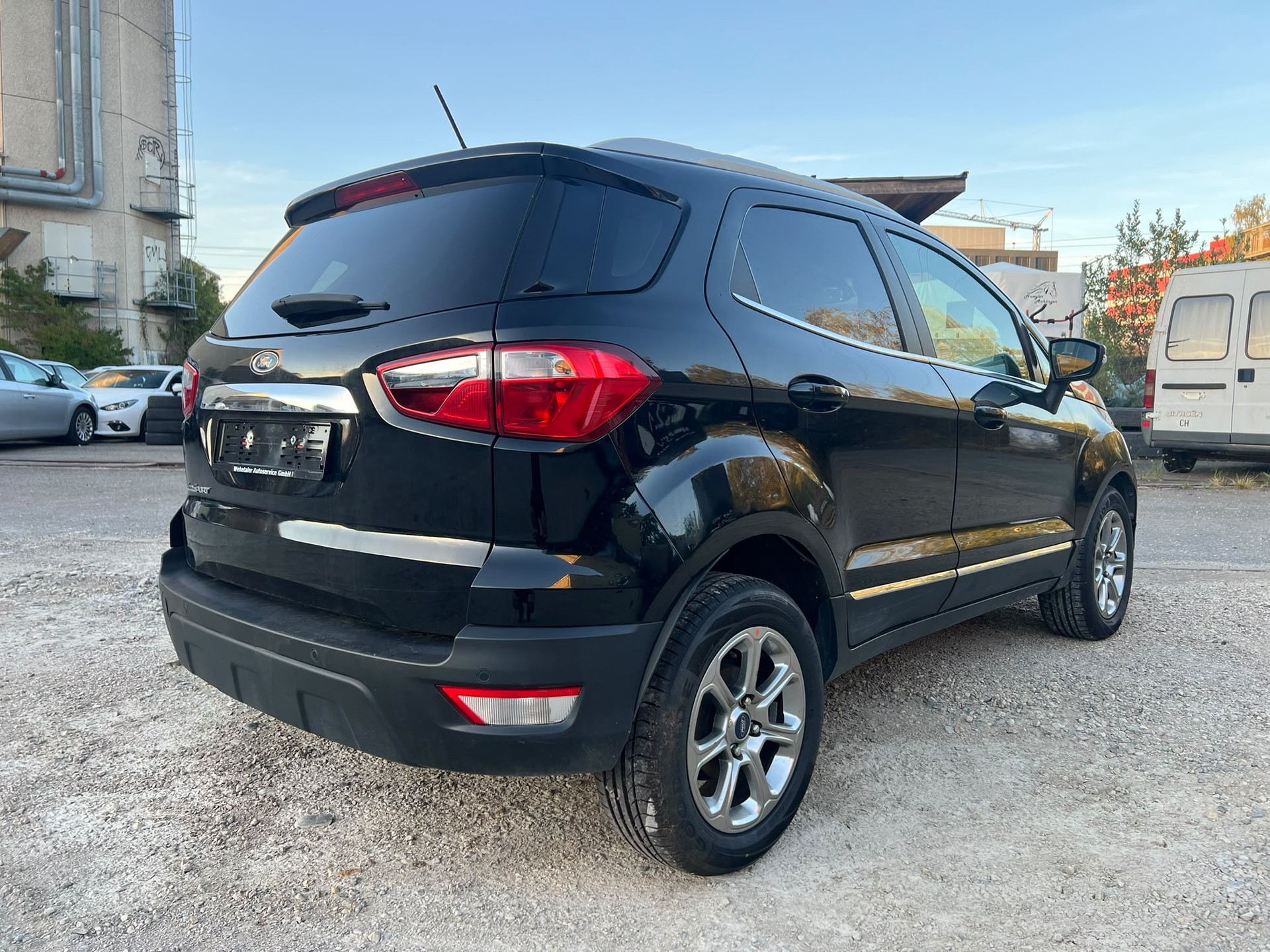 FORD EcoSport 1.0 SCTi Titanium Automat-image-5