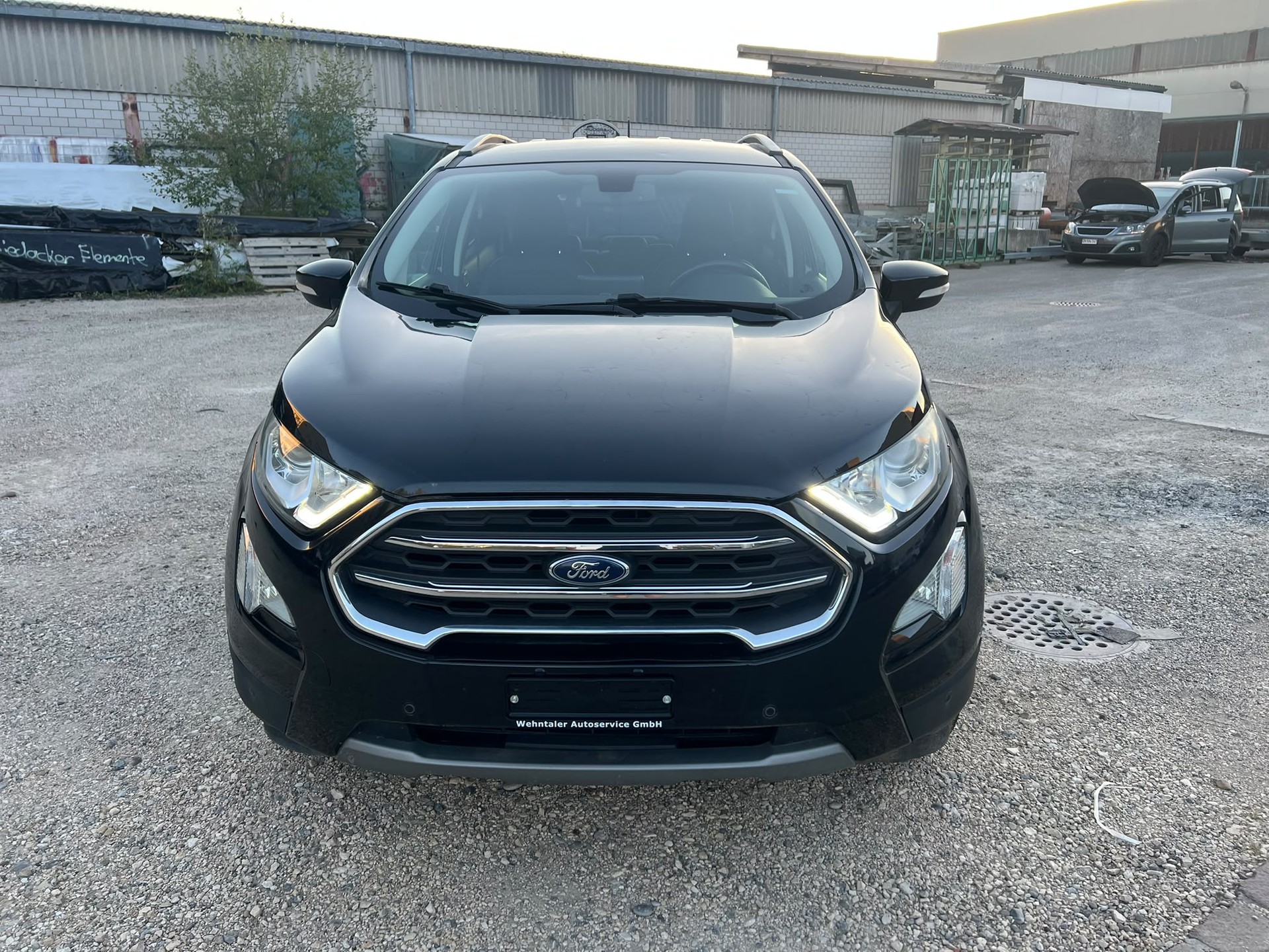 FORD EcoSport 1.0 SCTi Titanium Automat-image-2