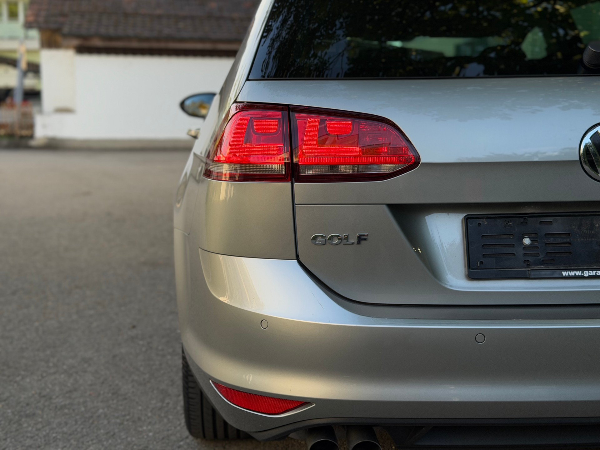 VW Golf Variant 1.6 TDI Comfortline 4Motion-image-6