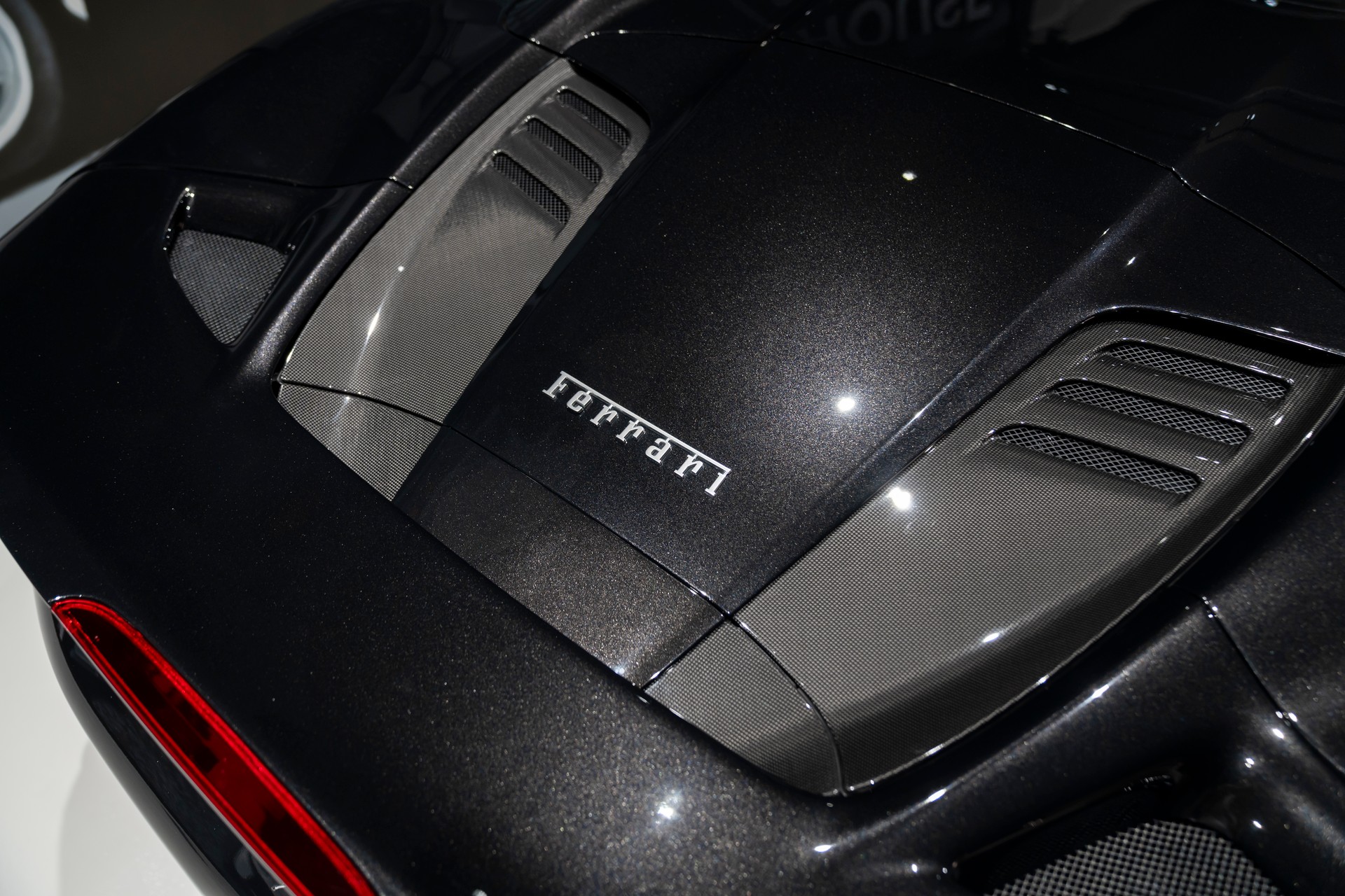 FERRARI F8 Spider-image-8