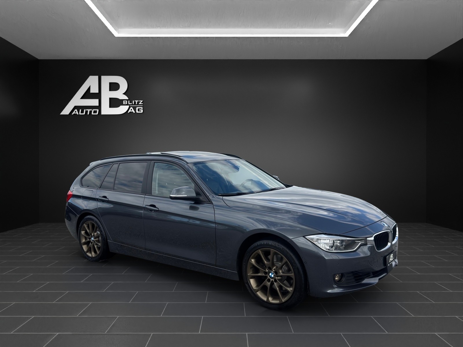 BMW 330d xDrive Touring Steptronic mit 258 PS-image-5