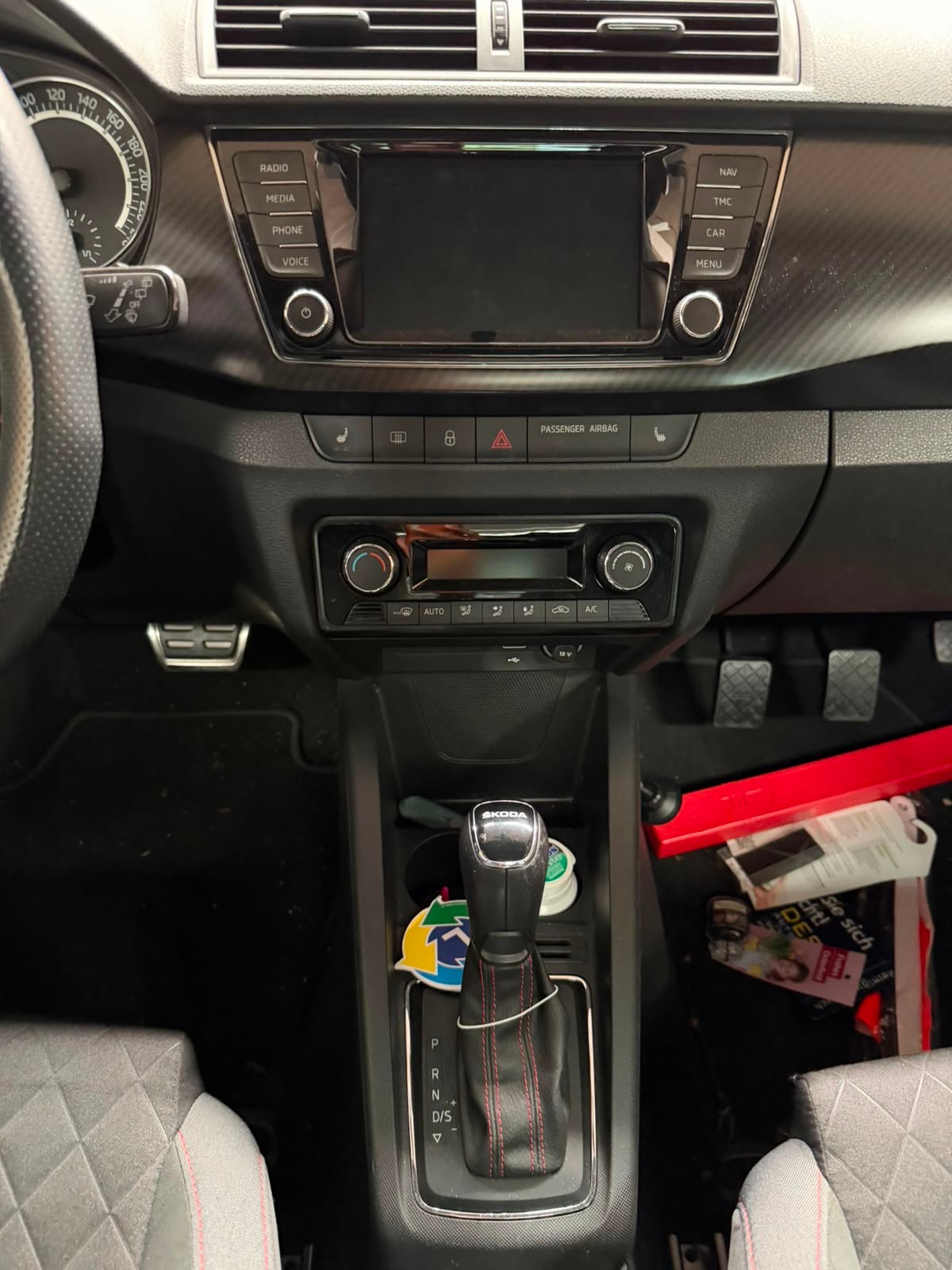 SKODA Fabia 1.0 TSI Monte Carlo DSG-image-10