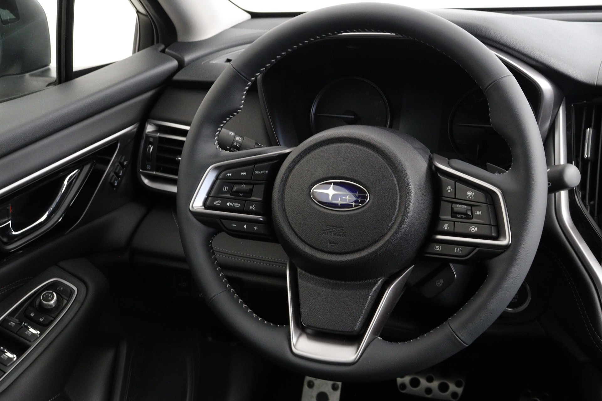 SUBARU Outback 2.5i Final Edition-image-8