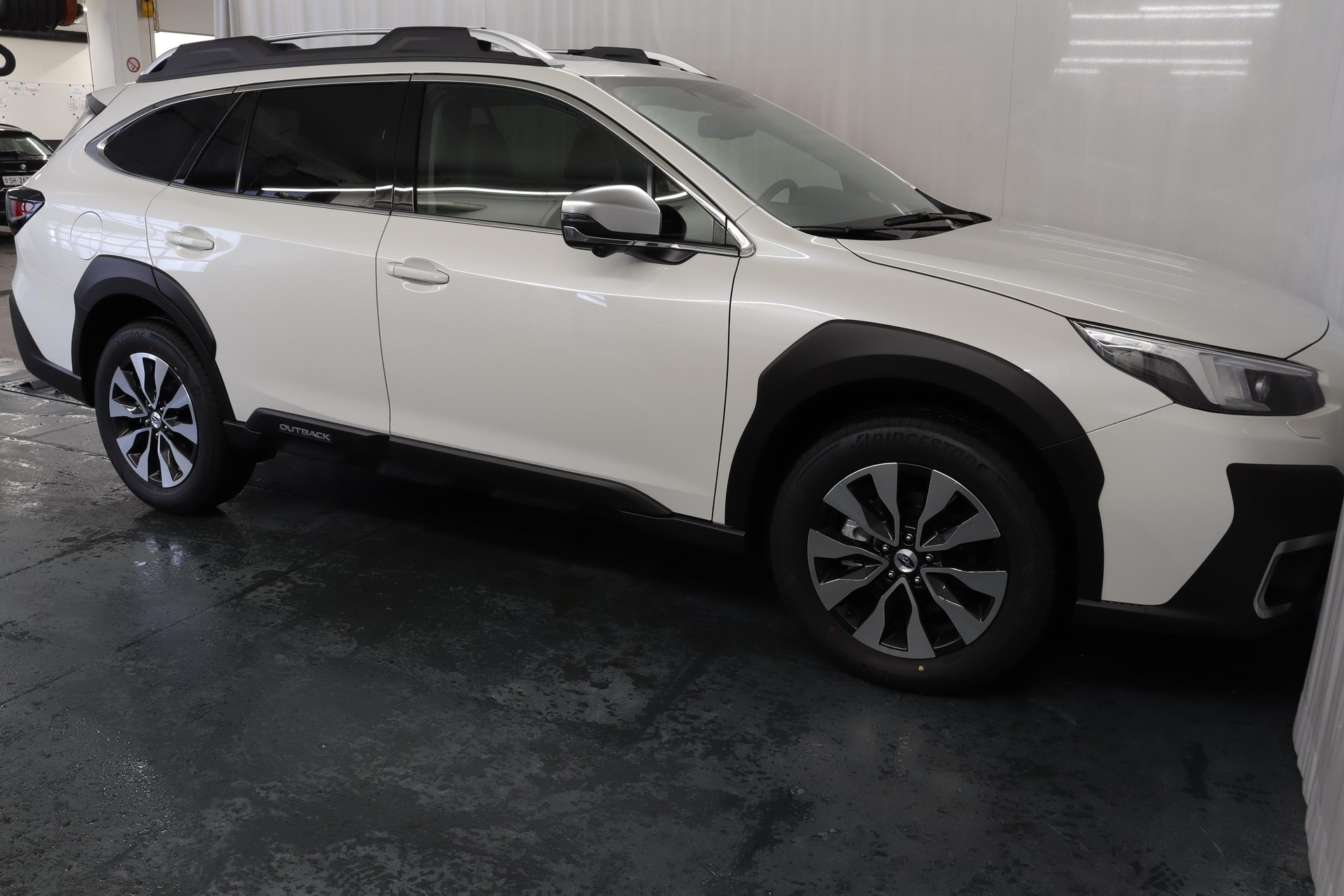SUBARU Outback 2.5i Final Edition-image-12