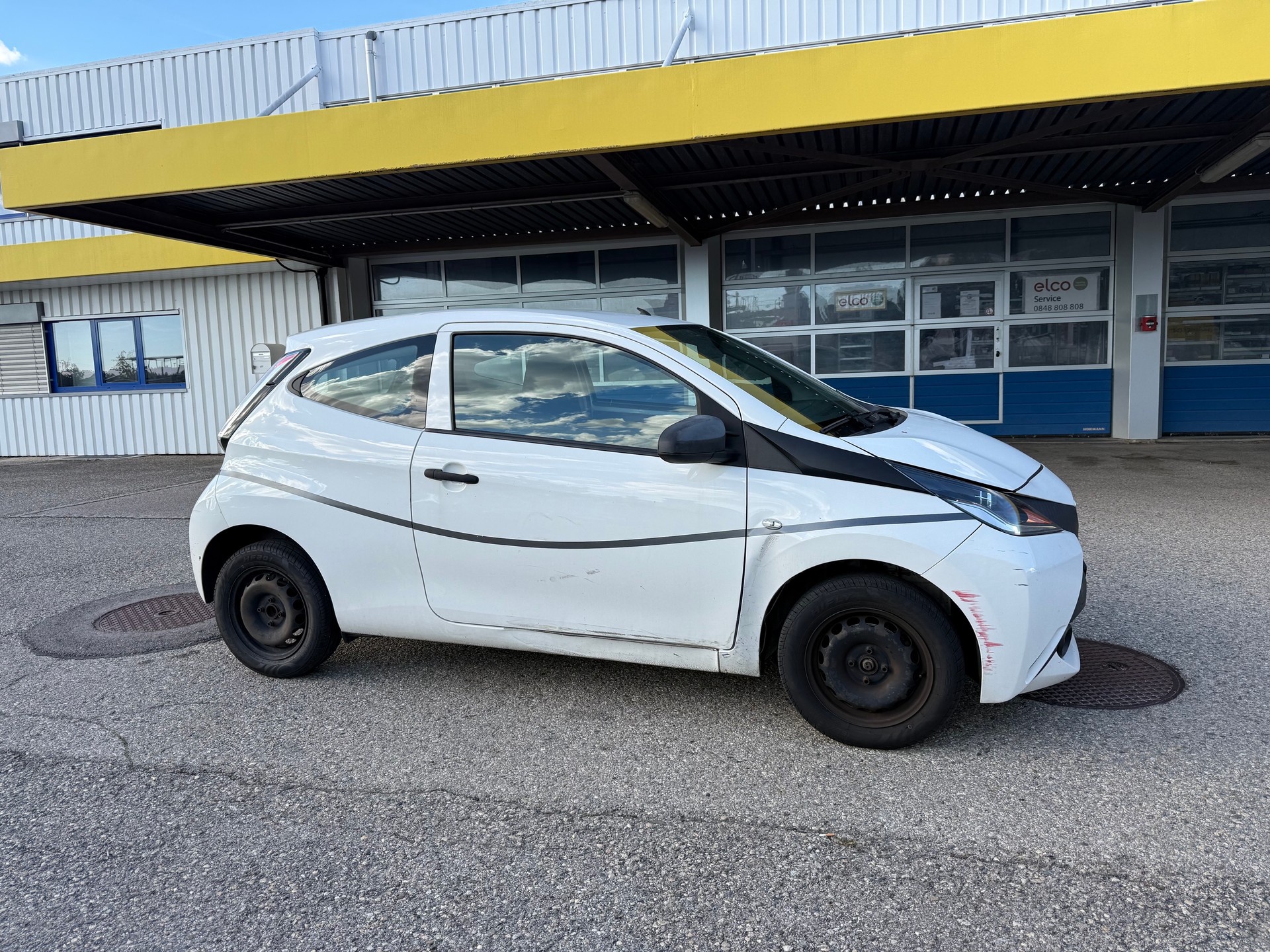 TOYOTA Aygo 1.0 VVT-i x-image-2