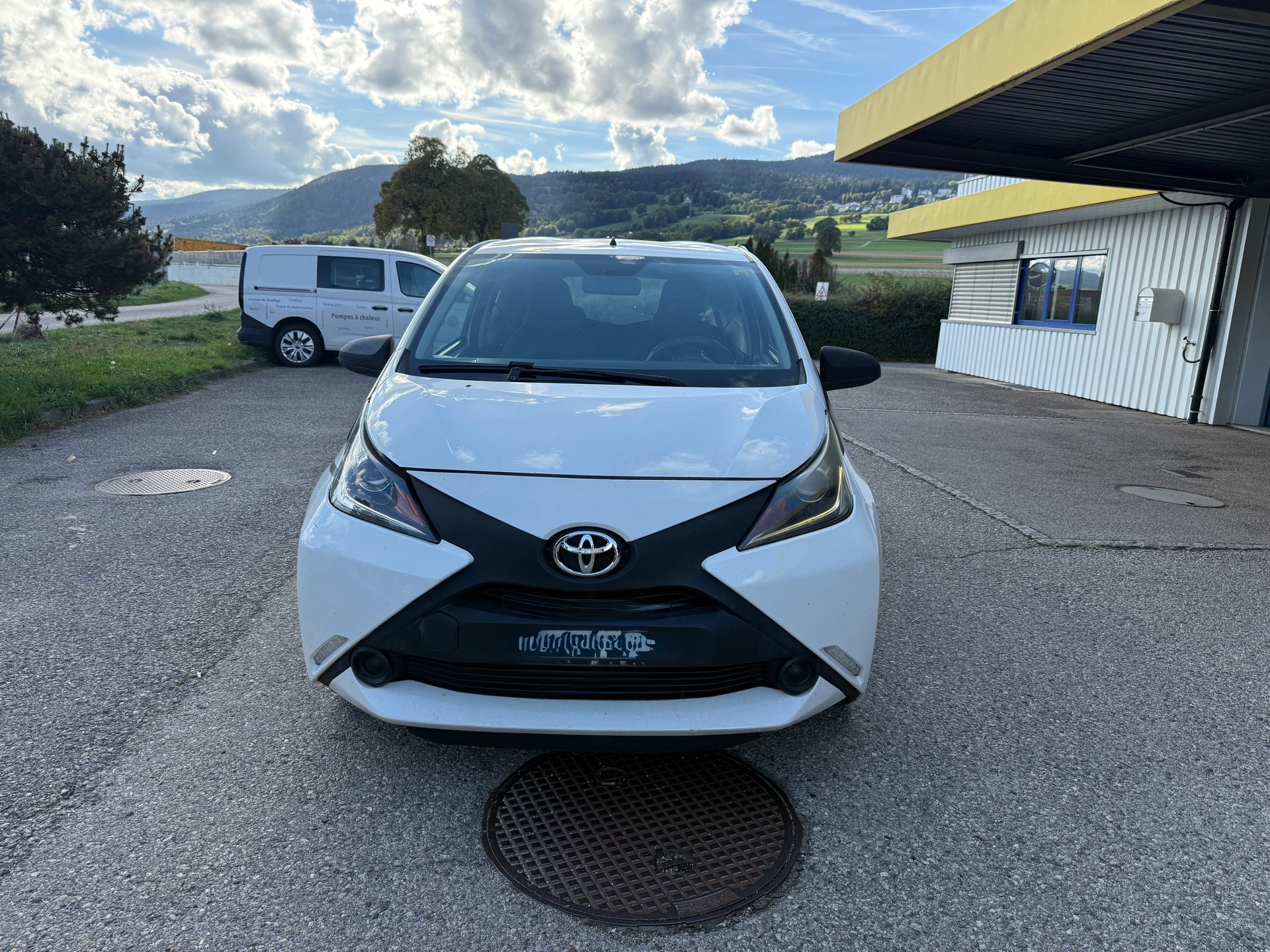 TOYOTA Aygo 1.0 VVT-i x-image-0
