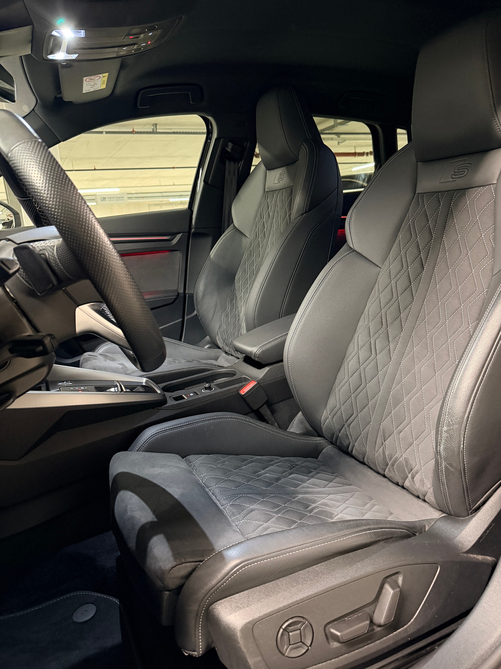 AUDI A3 Sportback 35 TFSI S line Attraction S-tronic-image-15