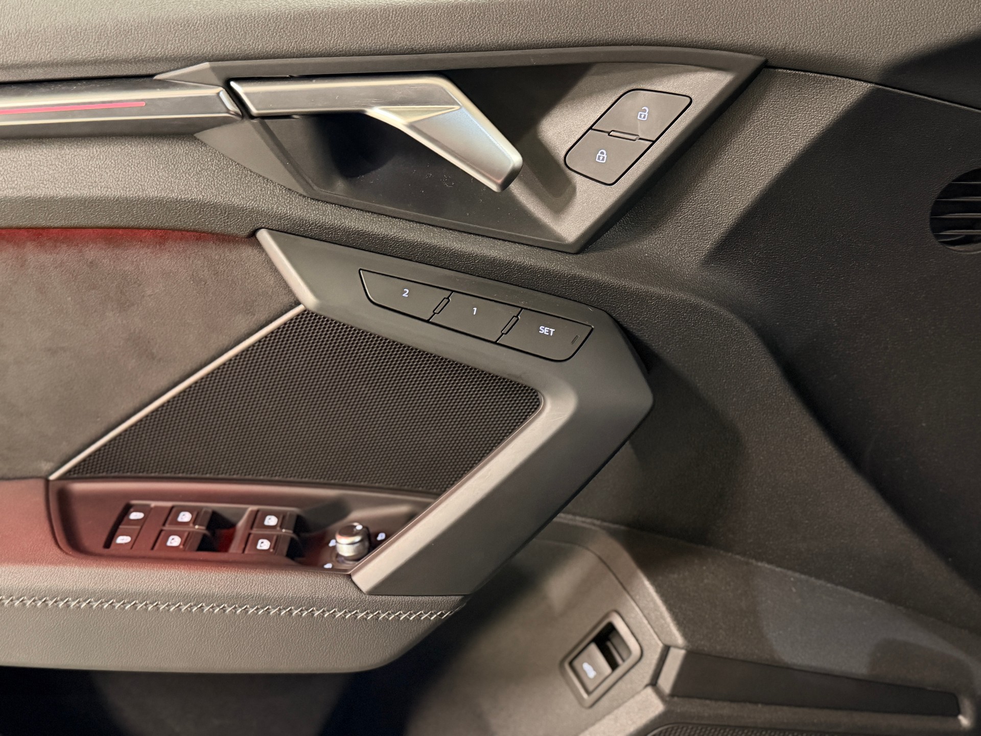 AUDI A3 Sportback 35 TFSI S line Attraction S-tronic-image-14