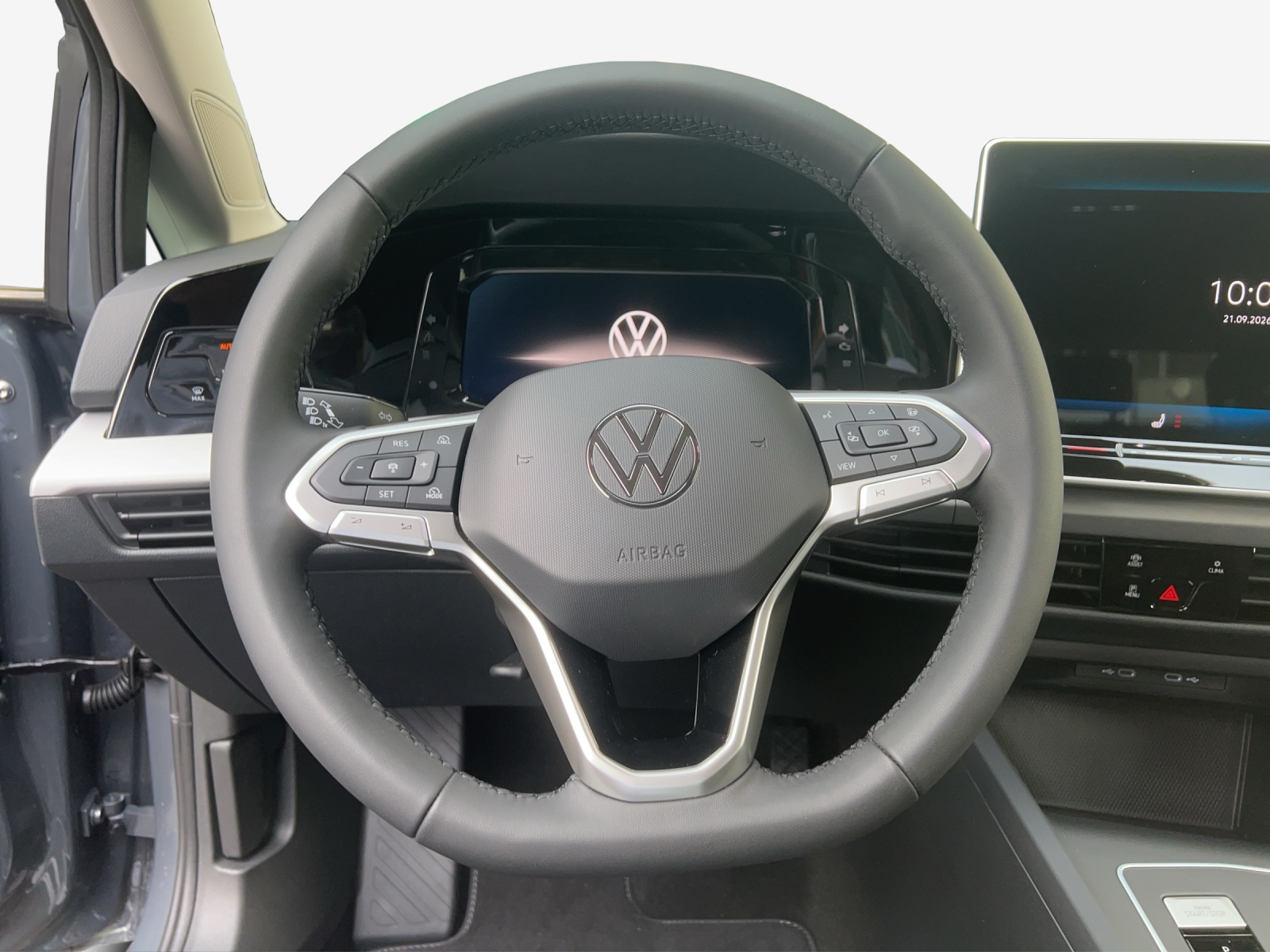 VW Golf 1.5 e TSI mHEV Value DSG-image-9
