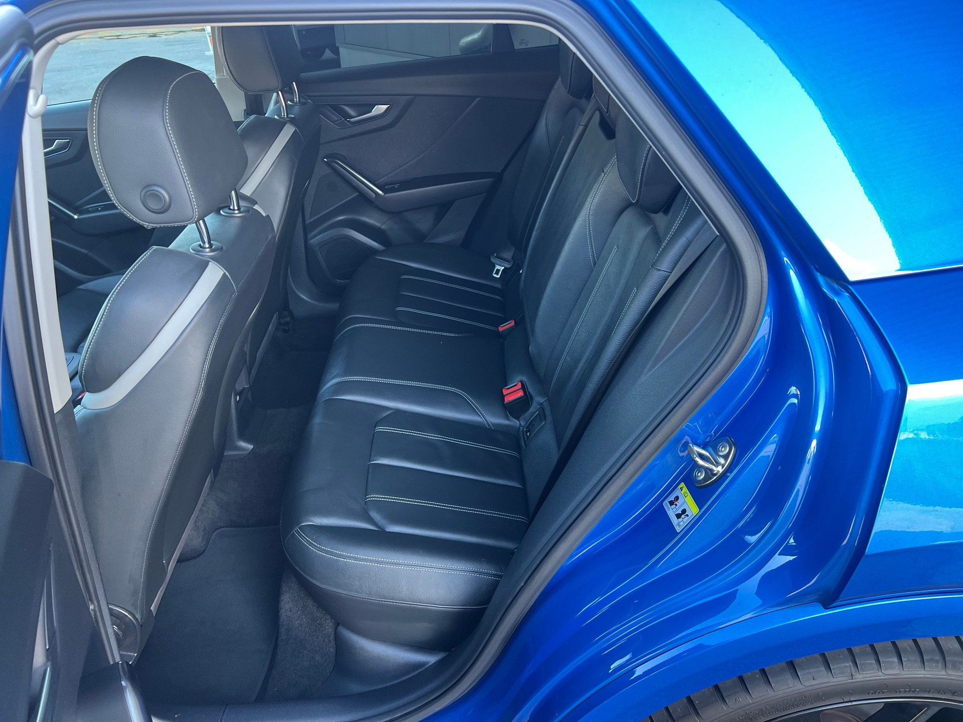 AUDI Q2 2.0 TDI sport 4x4 S-tronic** Navigation * Leder * Alu 19 " * frisch ab MFK * 12/24 Monate Garantie möglich **-image-14