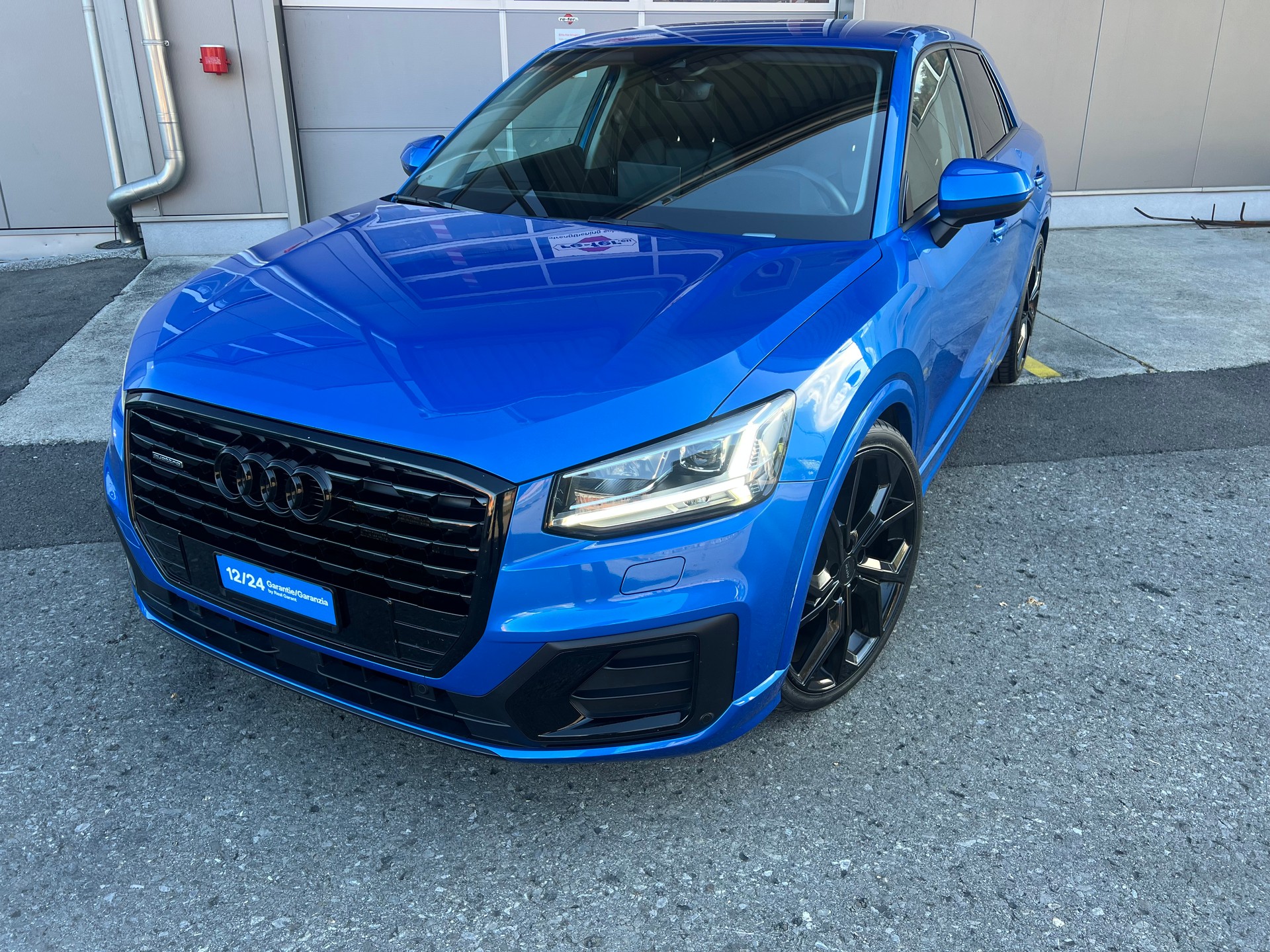 AUDI Q2 2.0 TDI sport 4x4 S-tronic** Navigation * Leder * Alu 19 " * frisch ab MFK * 12/24 Monate Garantie möglich **-image-1