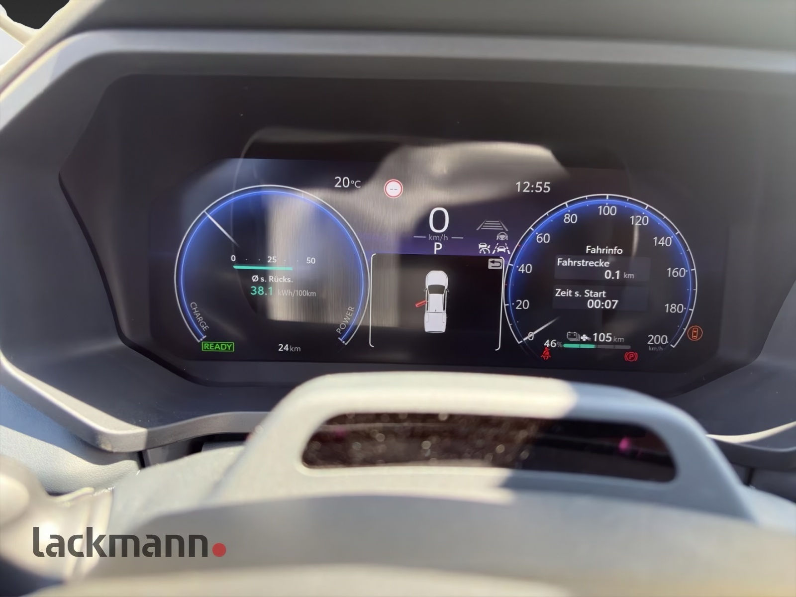 TOYOTA Hilux BEV 59.2 kWh Double Cab AWD Executive-image-7