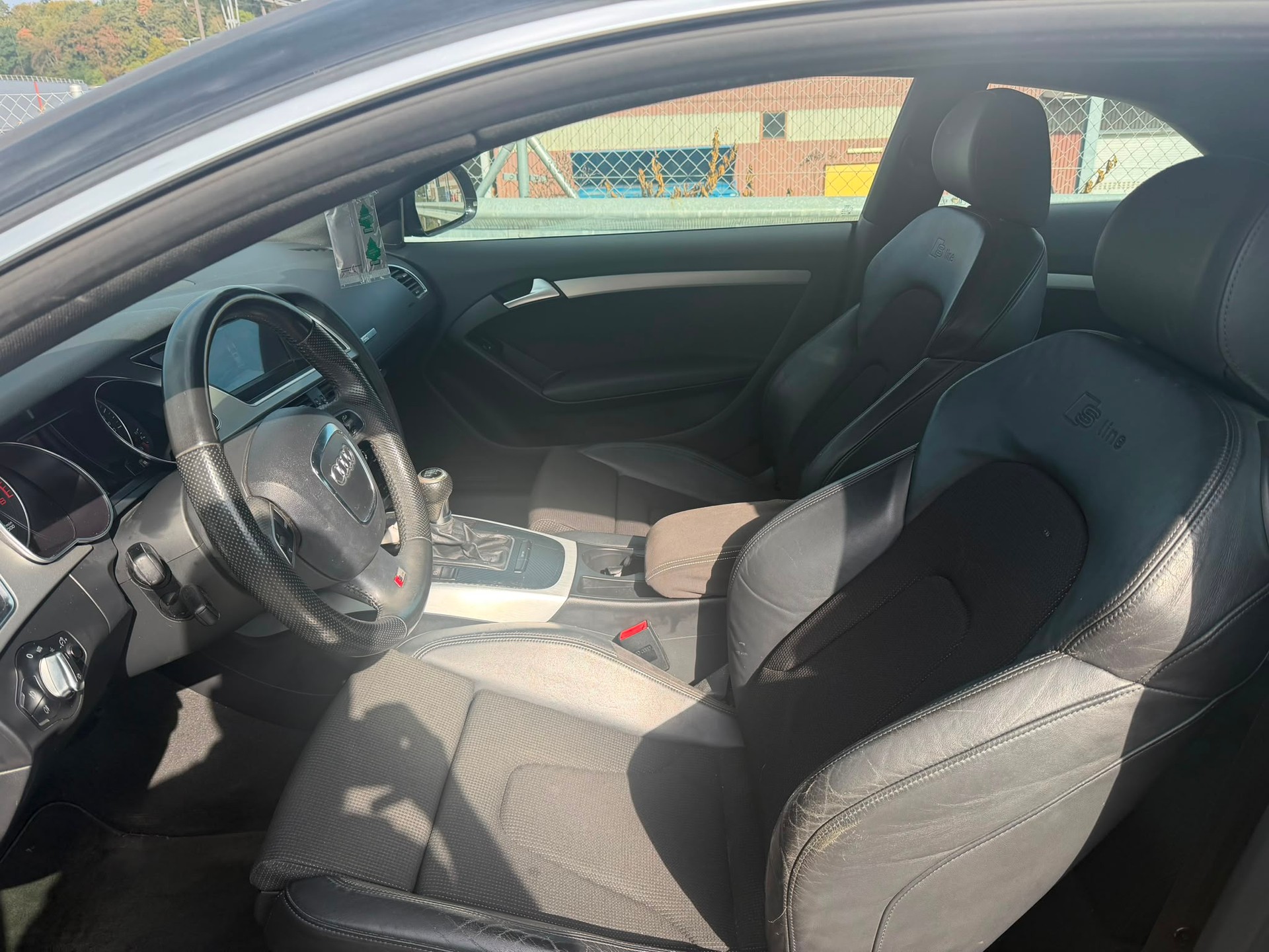 AUDI A5 Coupé 1.8 TFSI-image-7