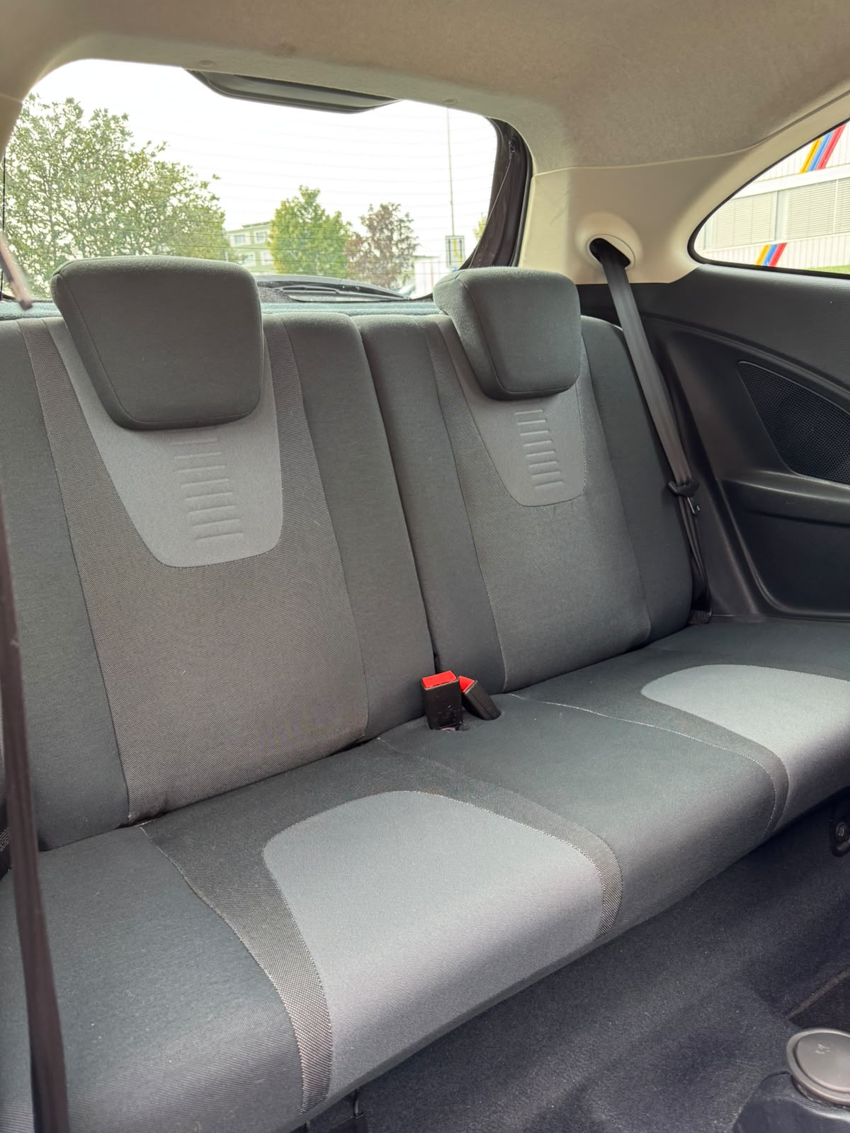FORD KA 1.25 Ambiente-image-12