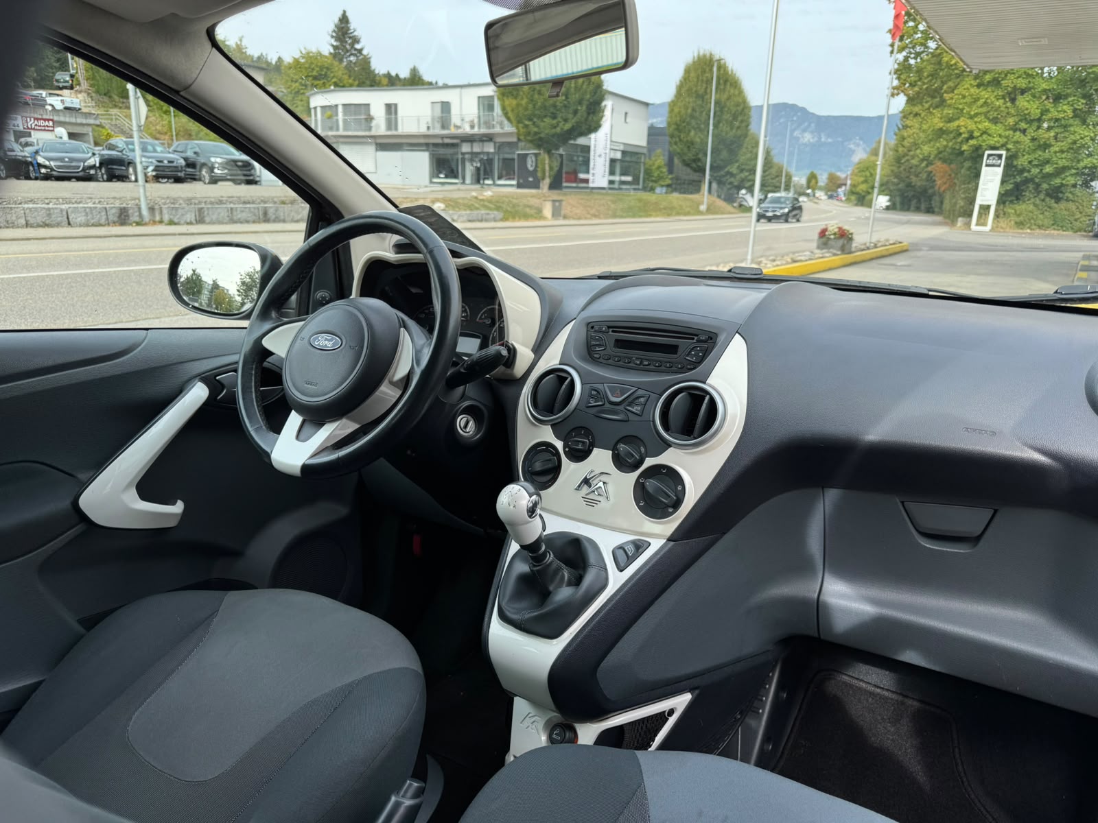 FORD KA 1.25 Ambiente-image-10