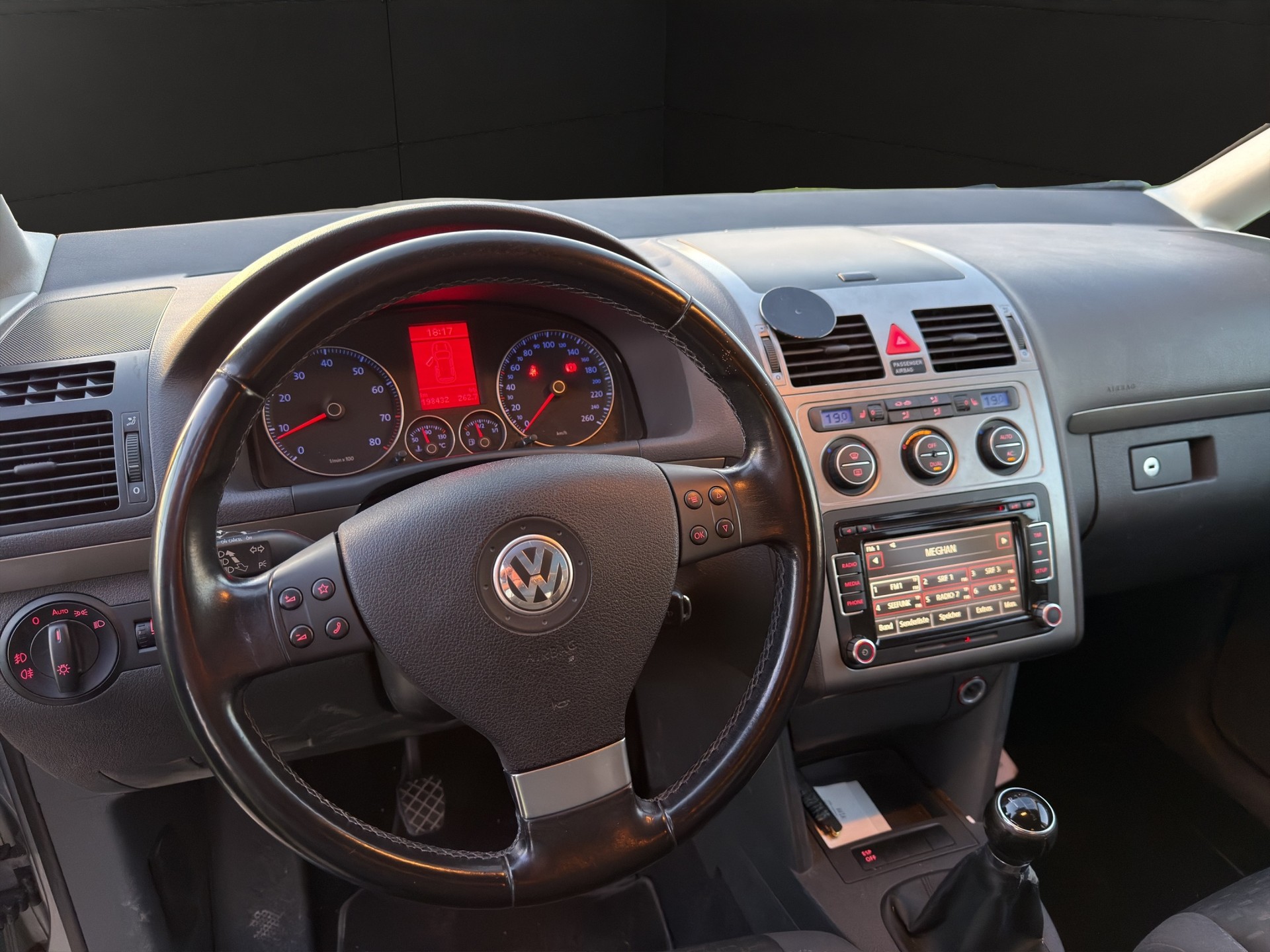 VW Touran 1.4 TSI Highline-image-9