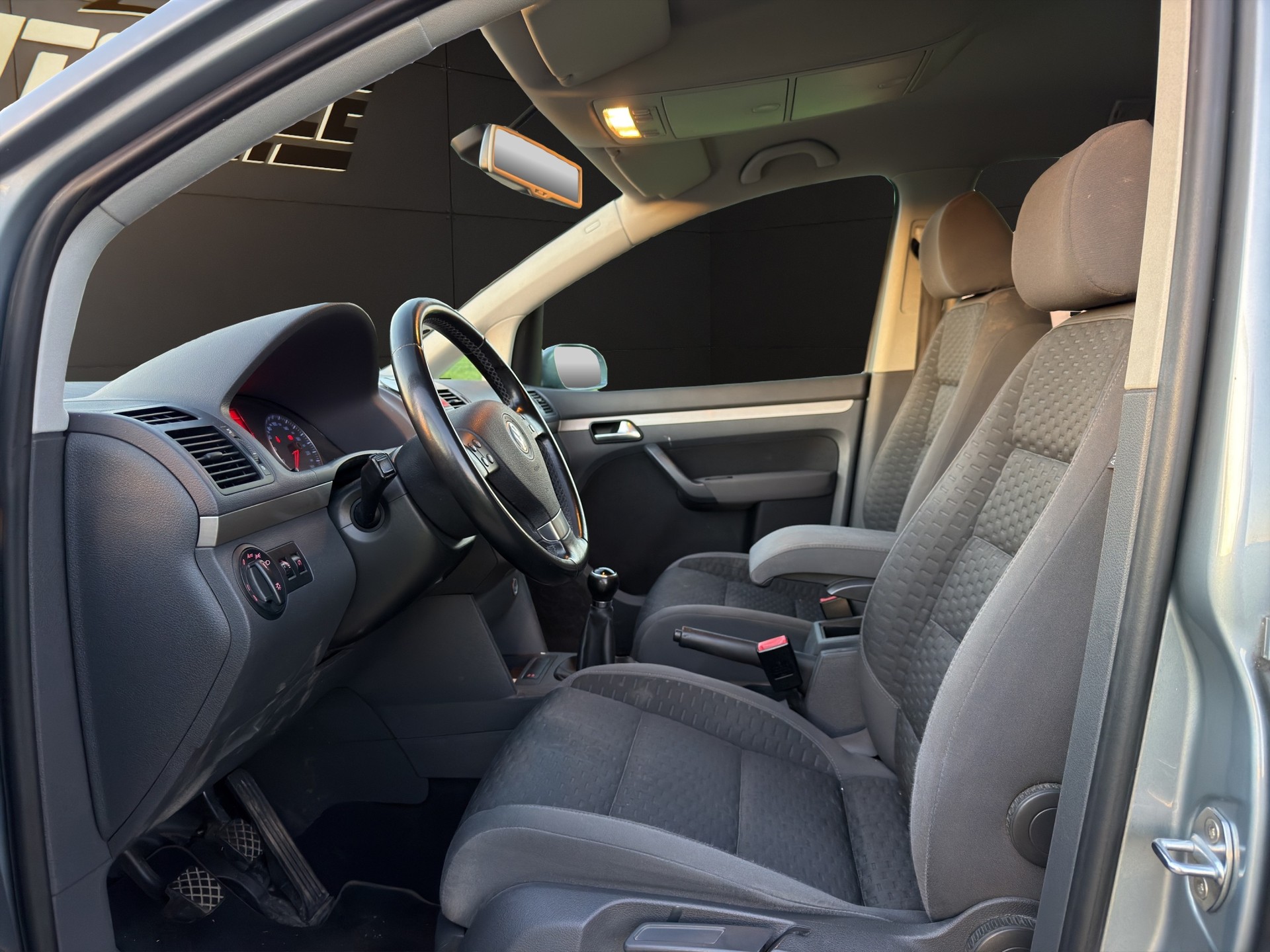 VW Touran 1.4 TSI Highline-image-8