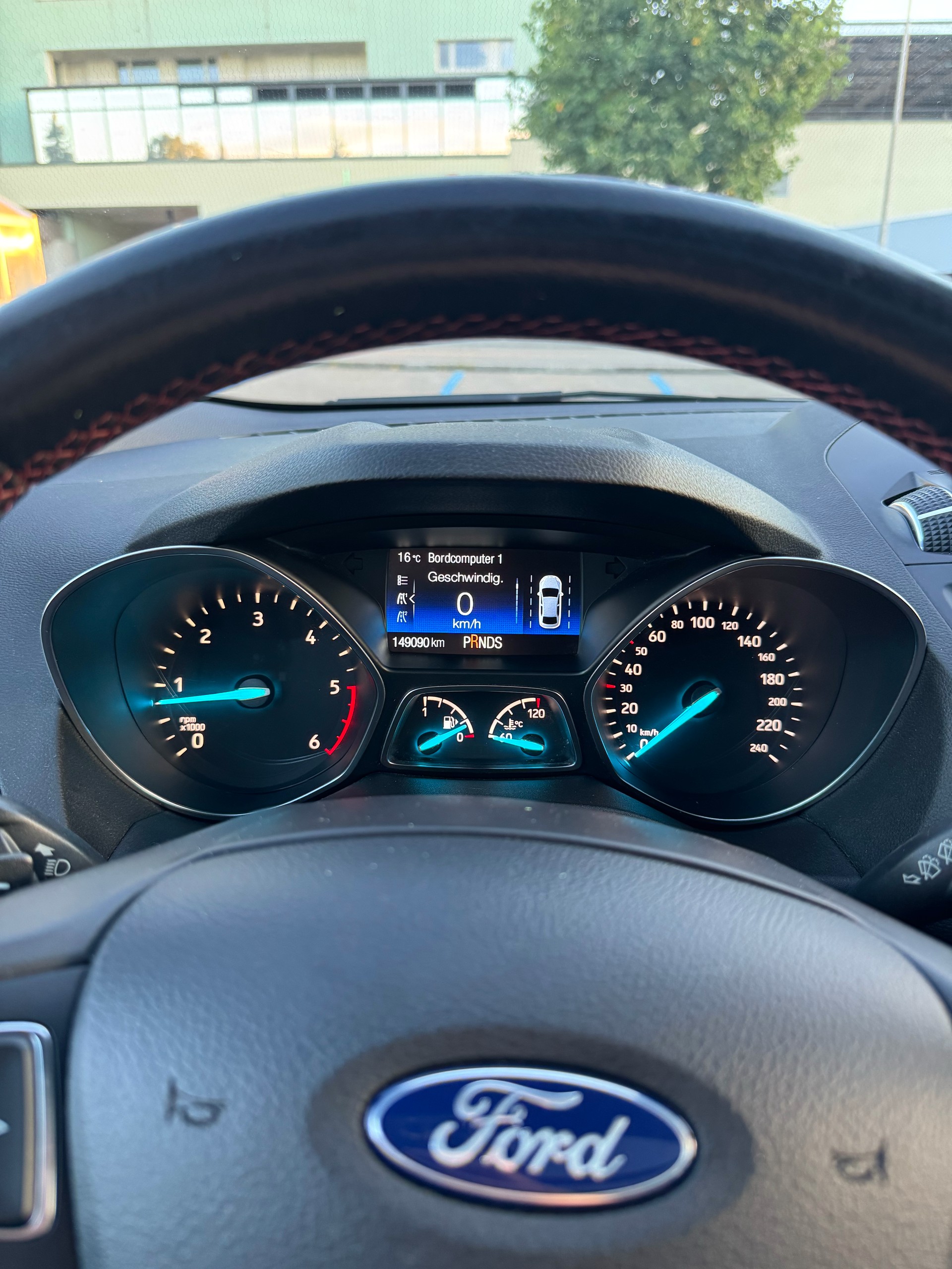 FORD Kuga 2.0 TDCi ST Line High 4WD PowerShift-image-7