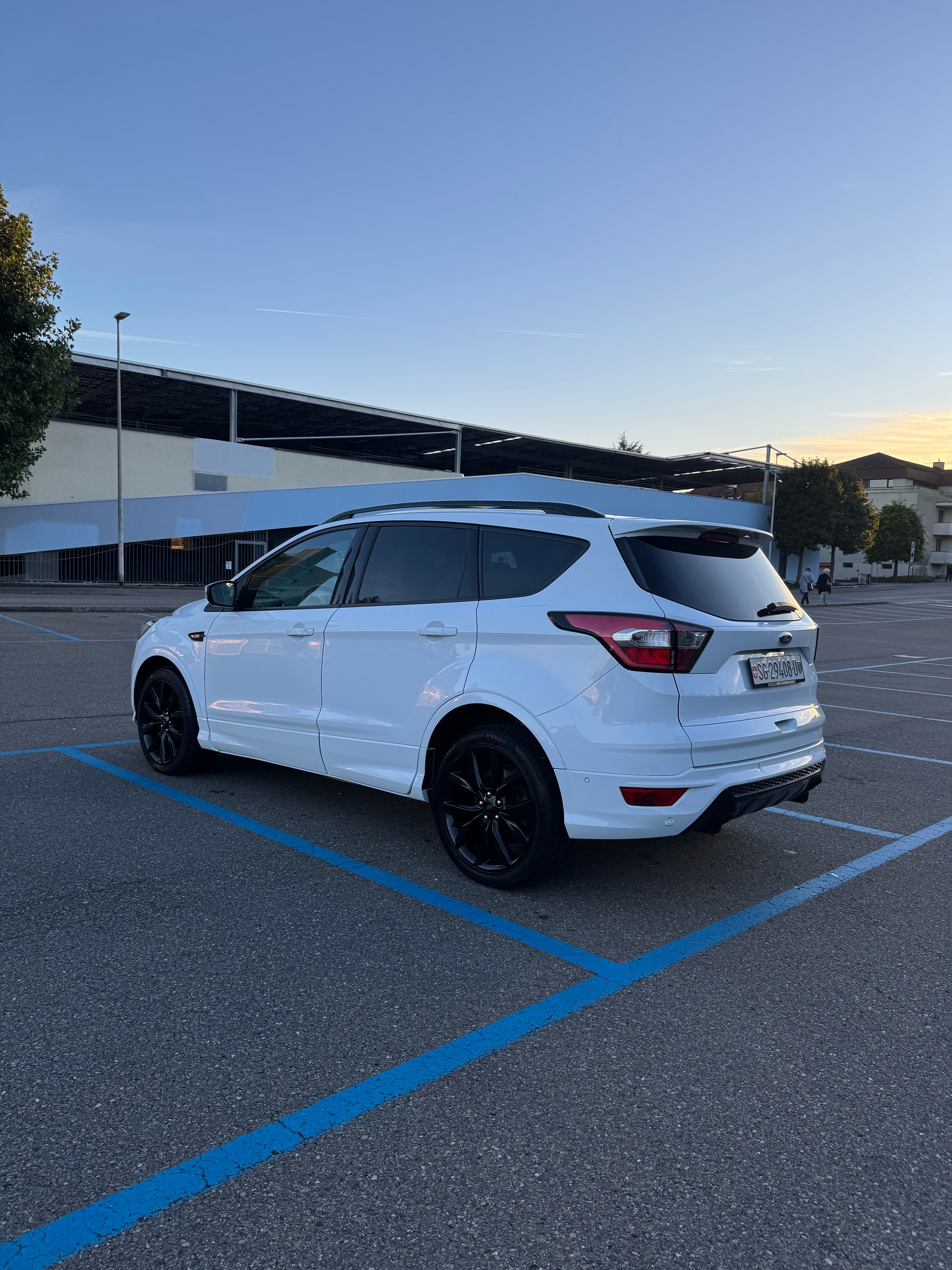 FORD Kuga 2.0 TDCi ST Line High 4WD PowerShift-image-2
