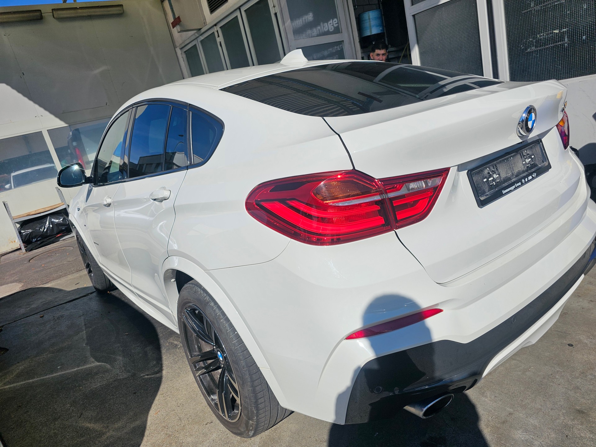 BMW X4 xDrive 20d M Sport Steptronic-image-3