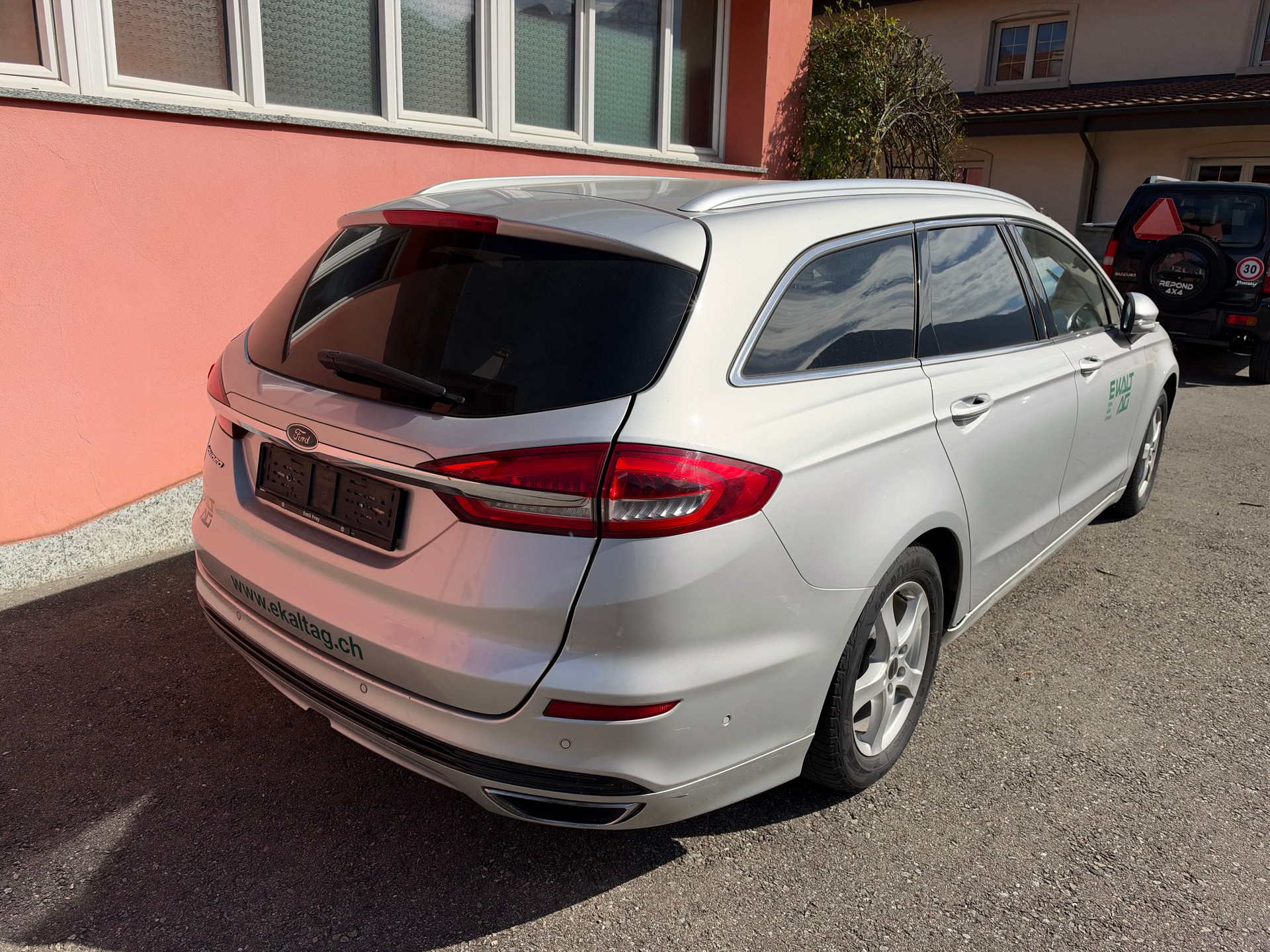 FORD Mondeo 2.0 TDCi Titanium Automatik-image-3