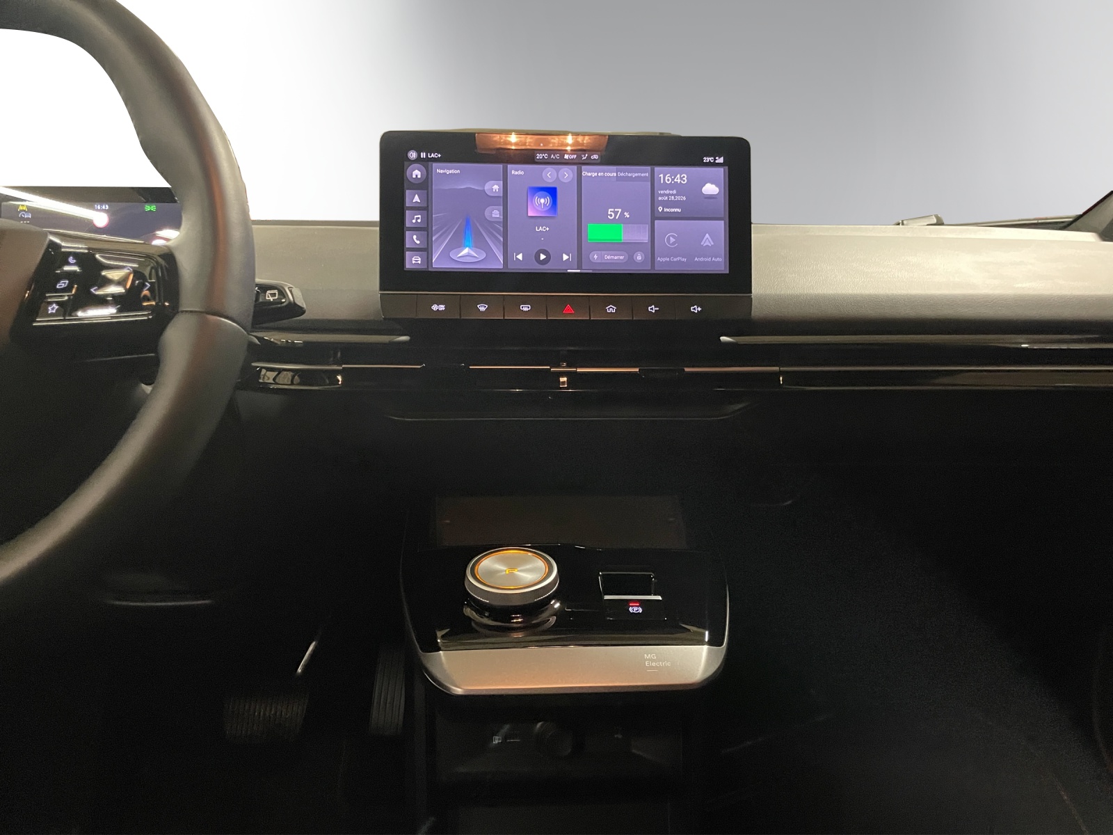 MG 4 EV 64kWh Luxury-image-11