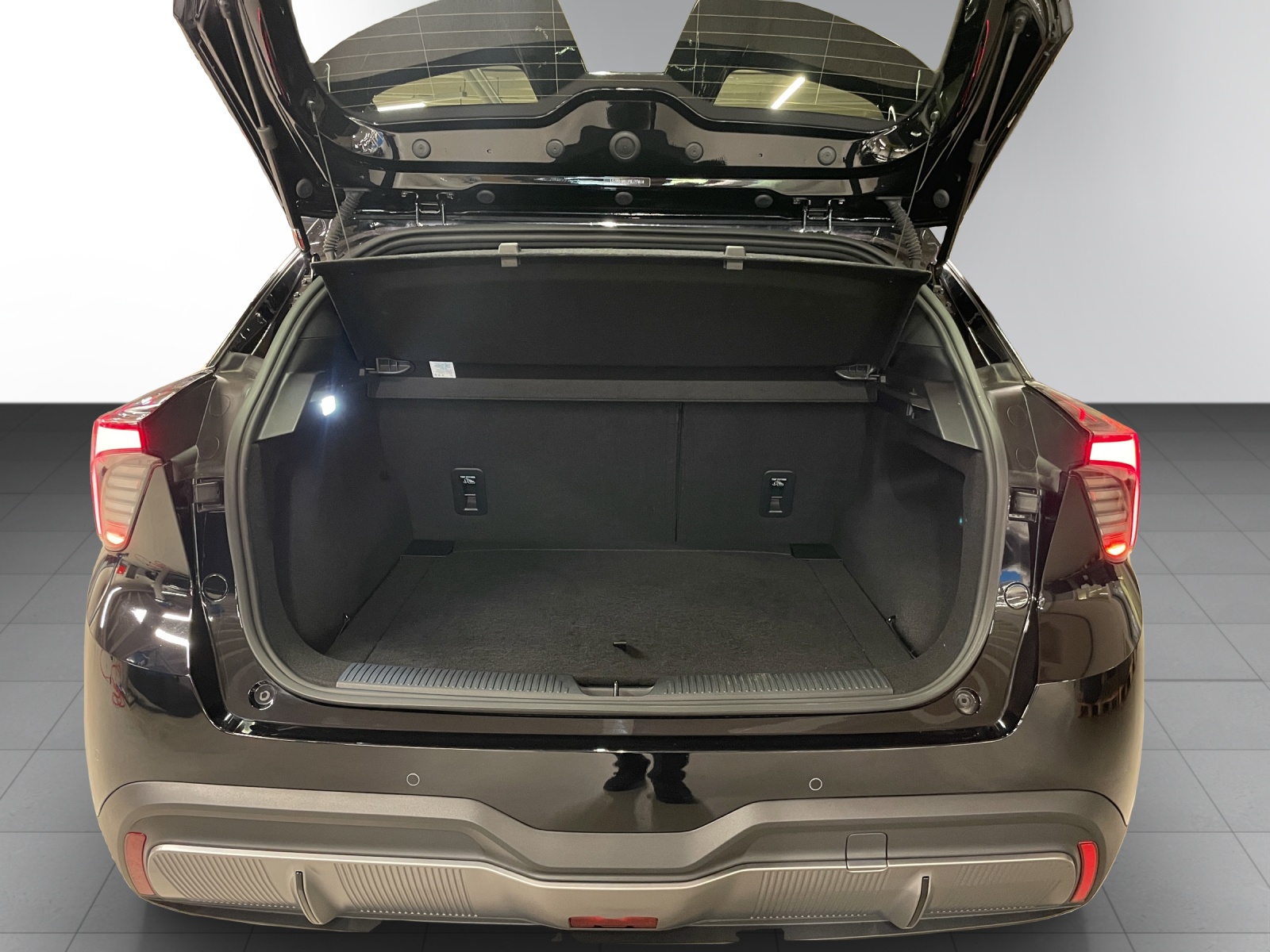 MG 4 EV 64kWh Luxury-image-5