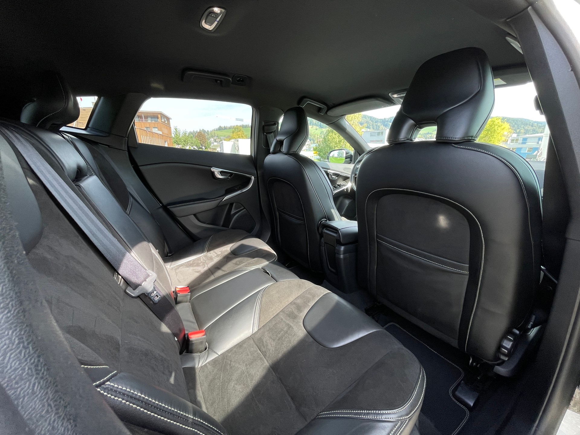 VOLVO V40 Sport200-image-6