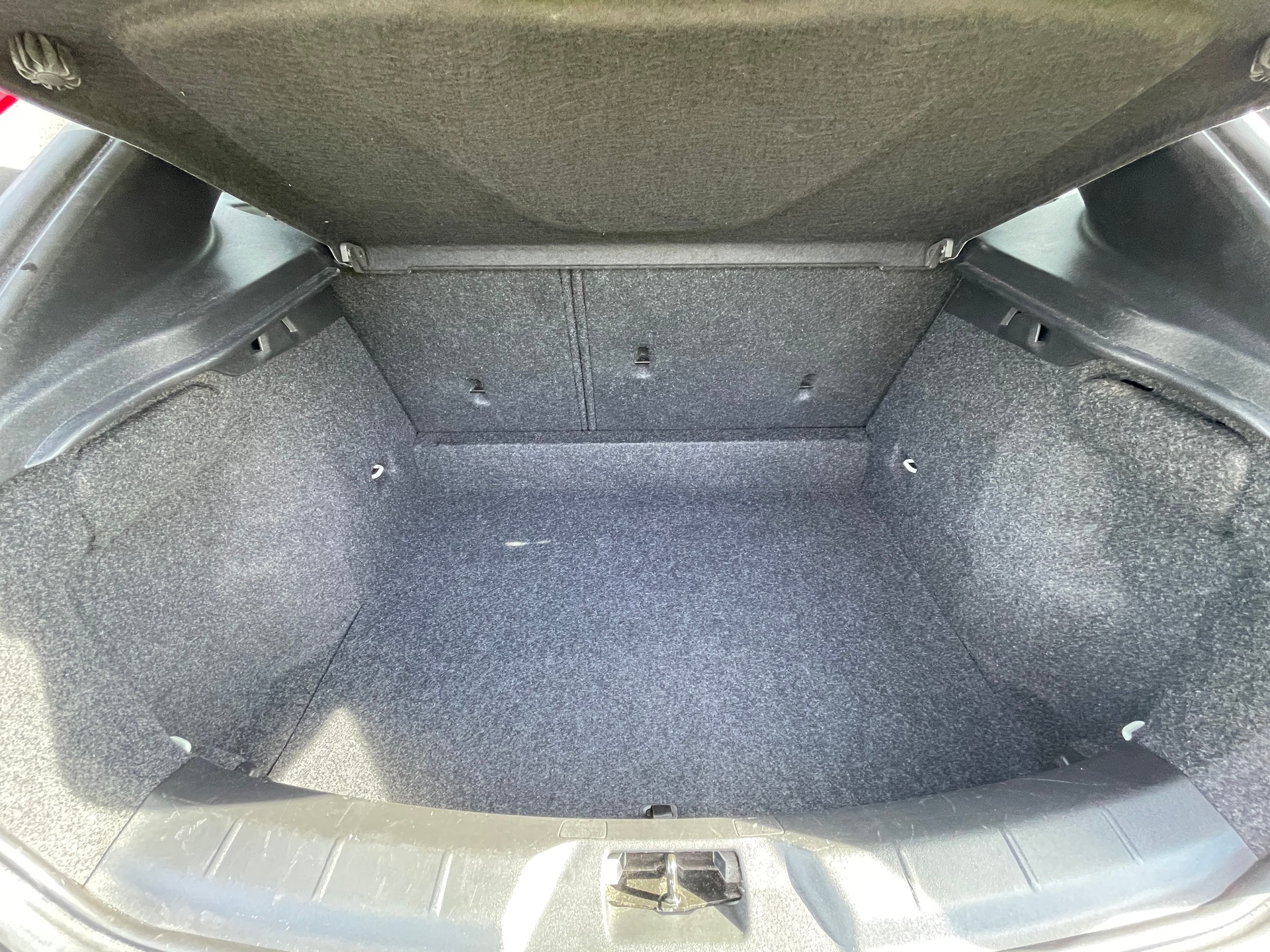 VOLVO V40 Sport200-image-7
