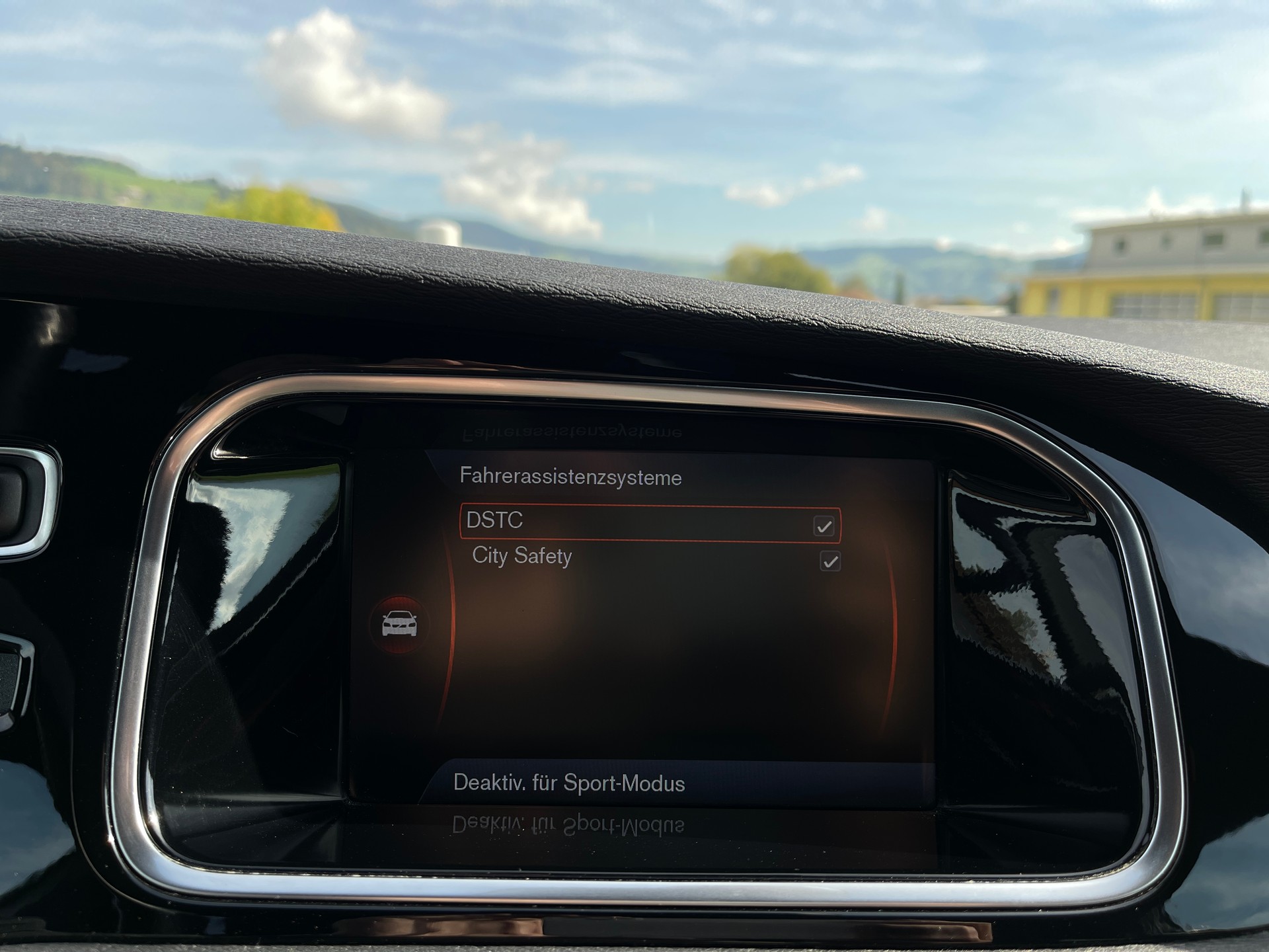 VOLVO V40 Sport200-image-9