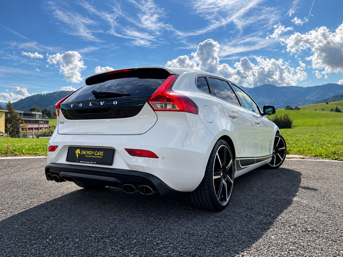 VOLVO V40 Sport200-image-2