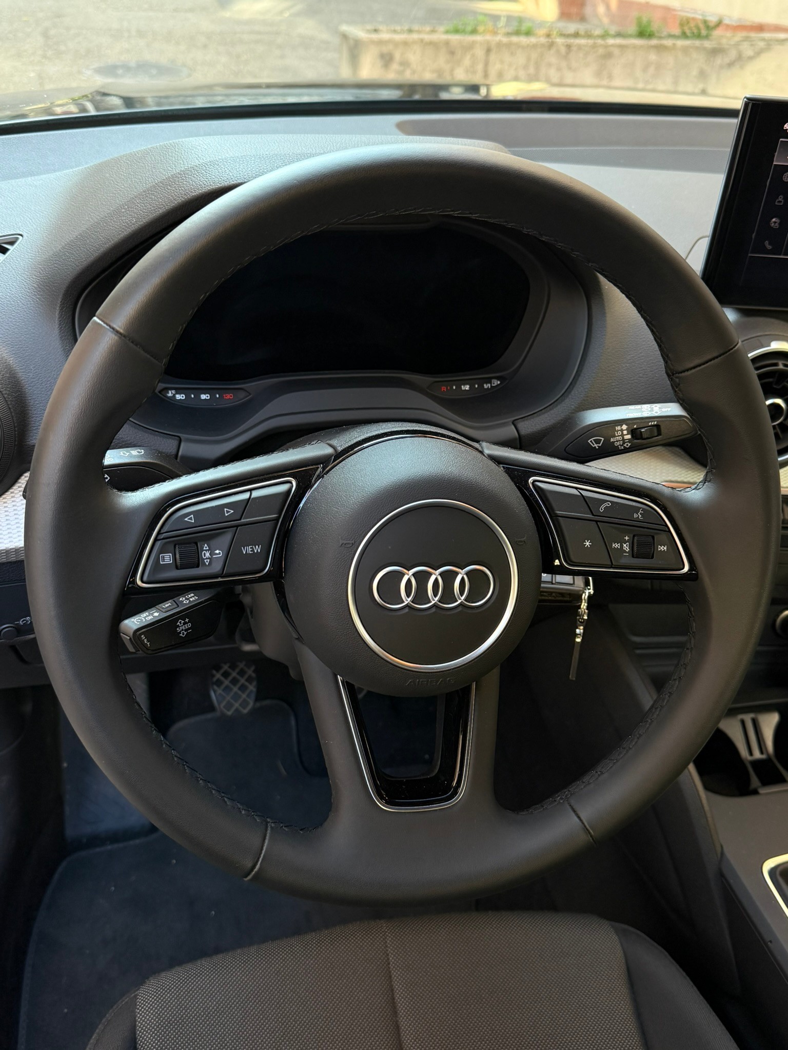 AUDI Q2 35 TFSI-image-8