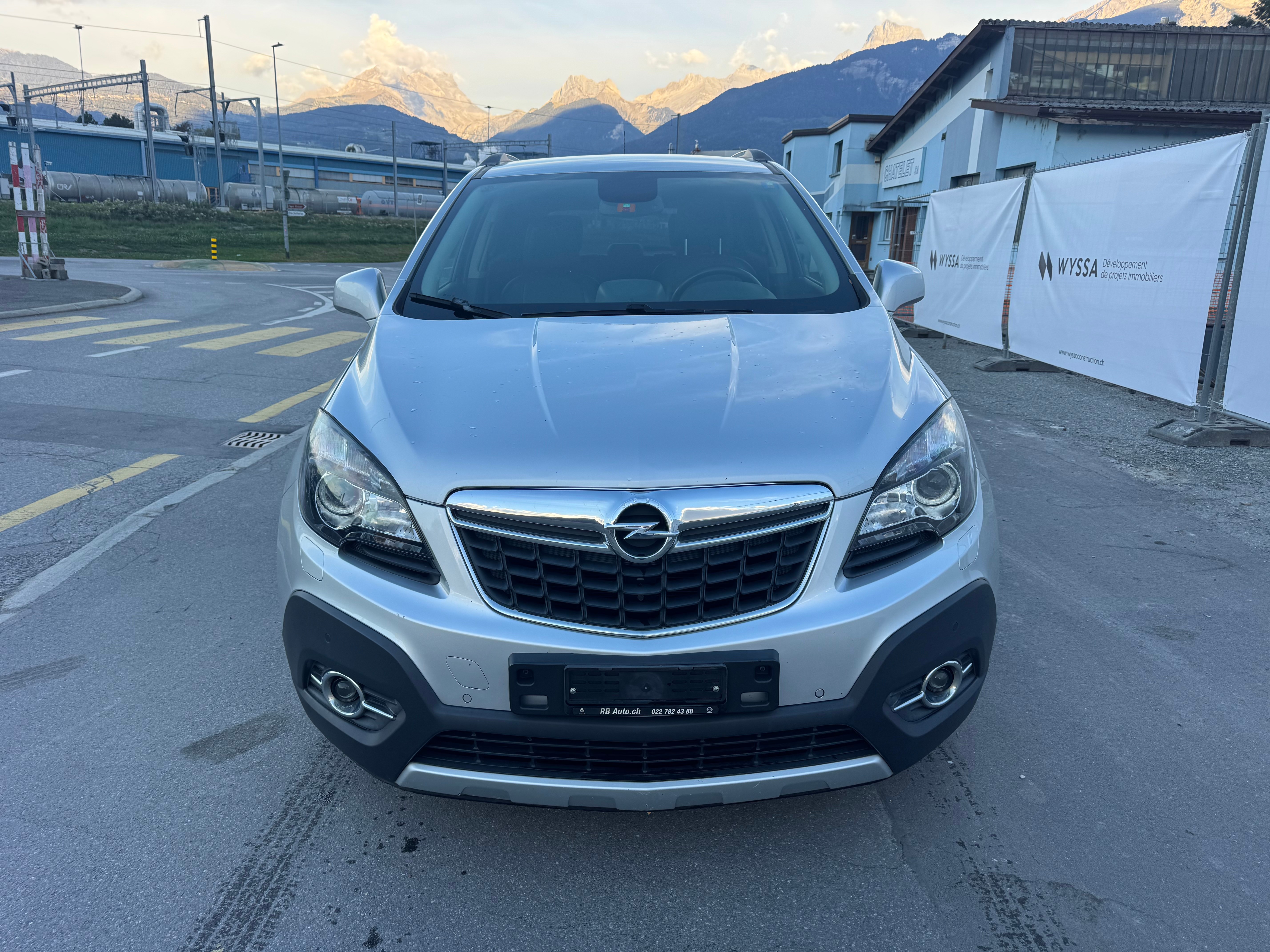 Car photo