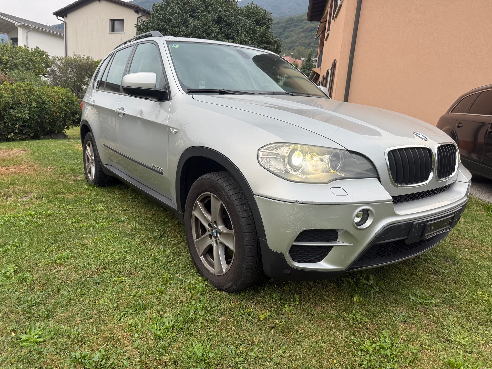 BMW Xdrive 35i-image-1