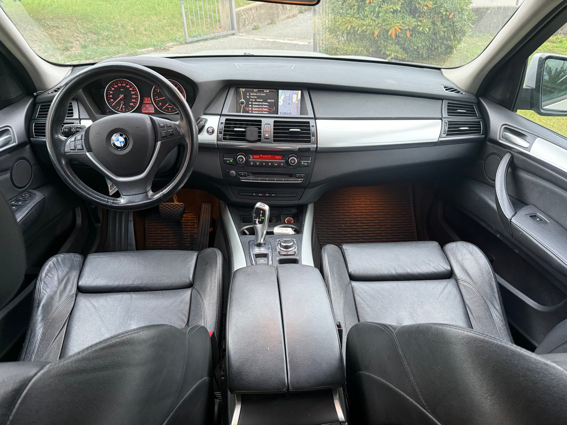 BMW Xdrive 35i-image-8