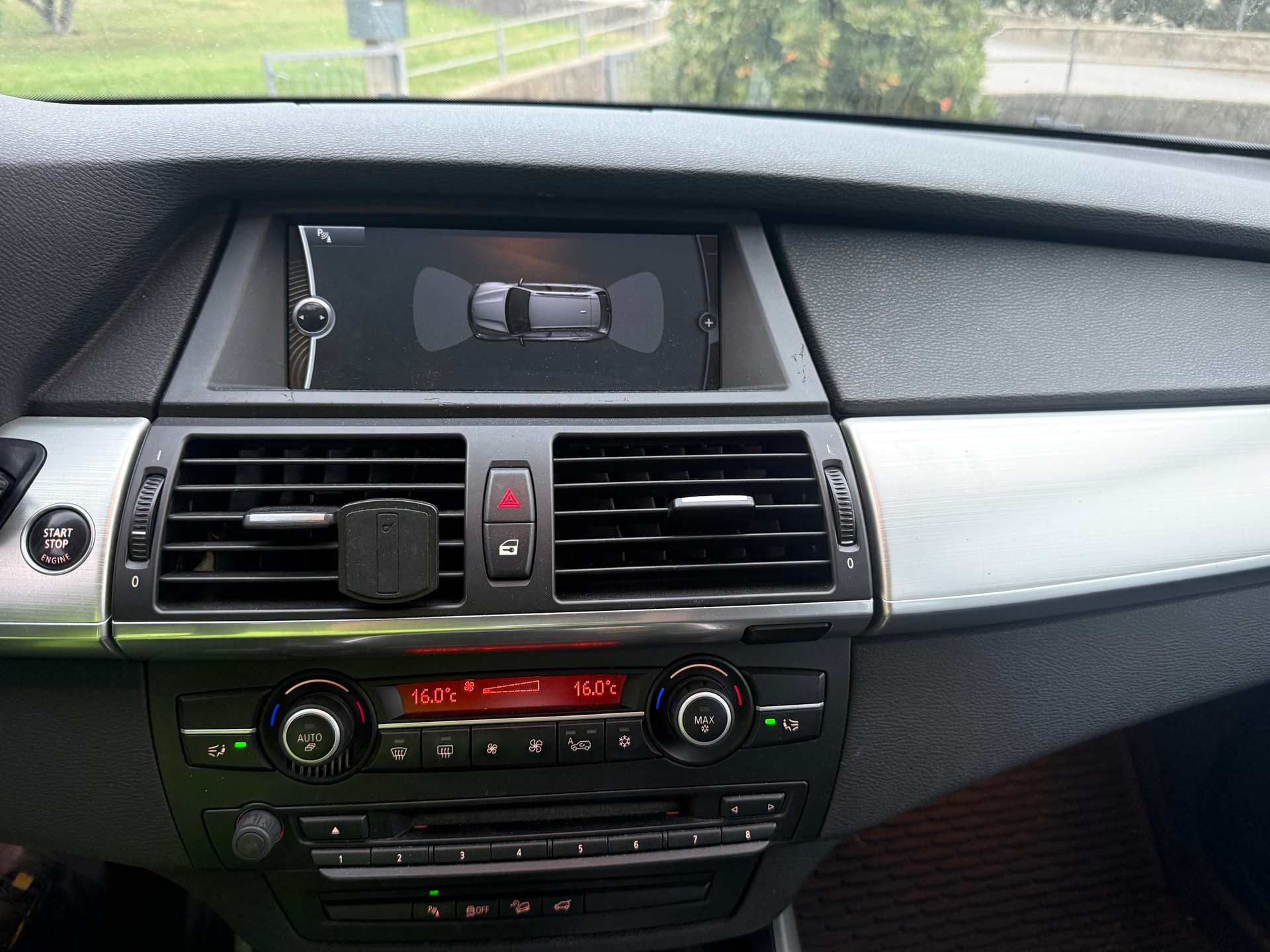 BMW Xdrive 35i-image-10