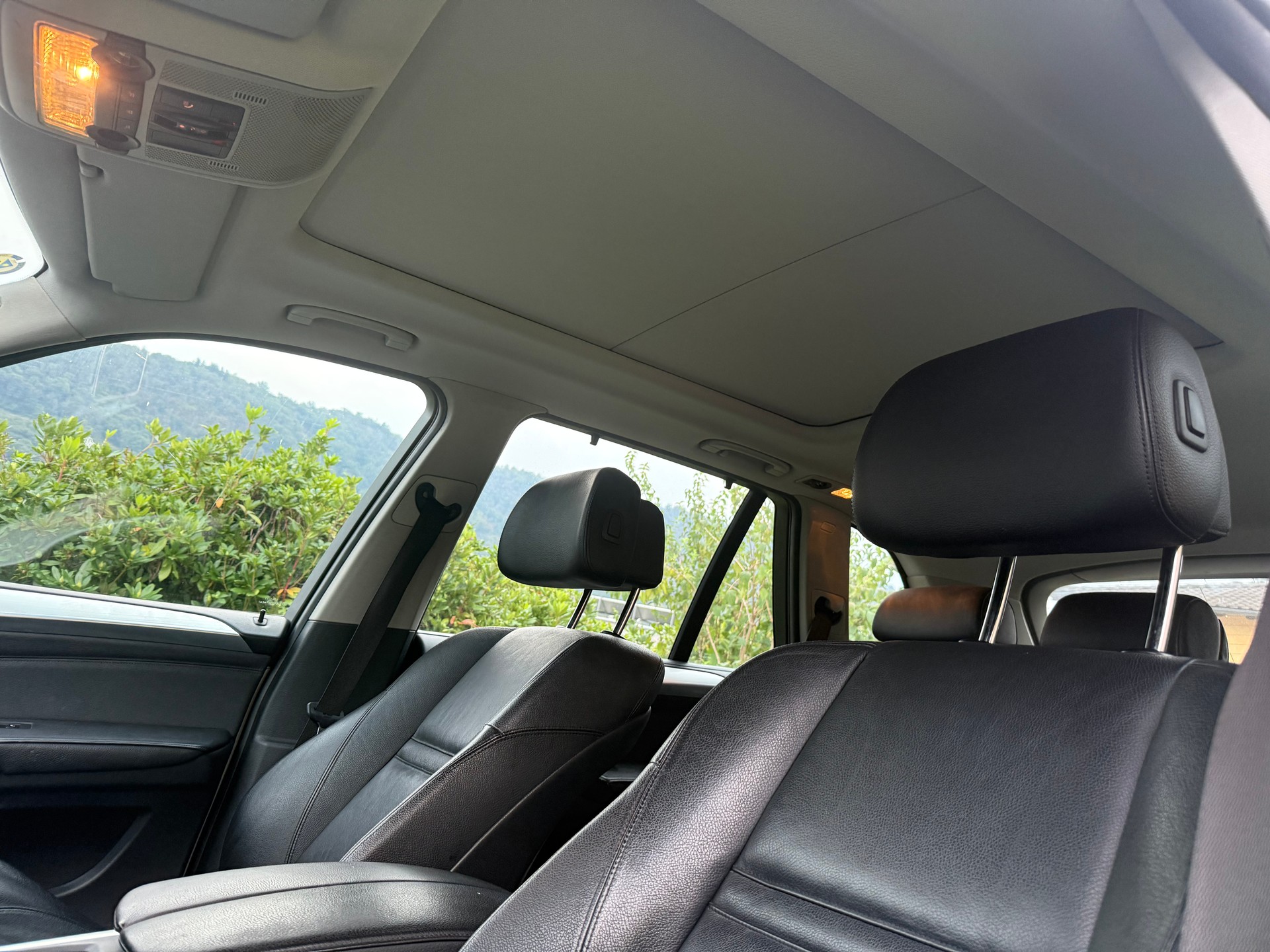 BMW Xdrive 35i-image-11